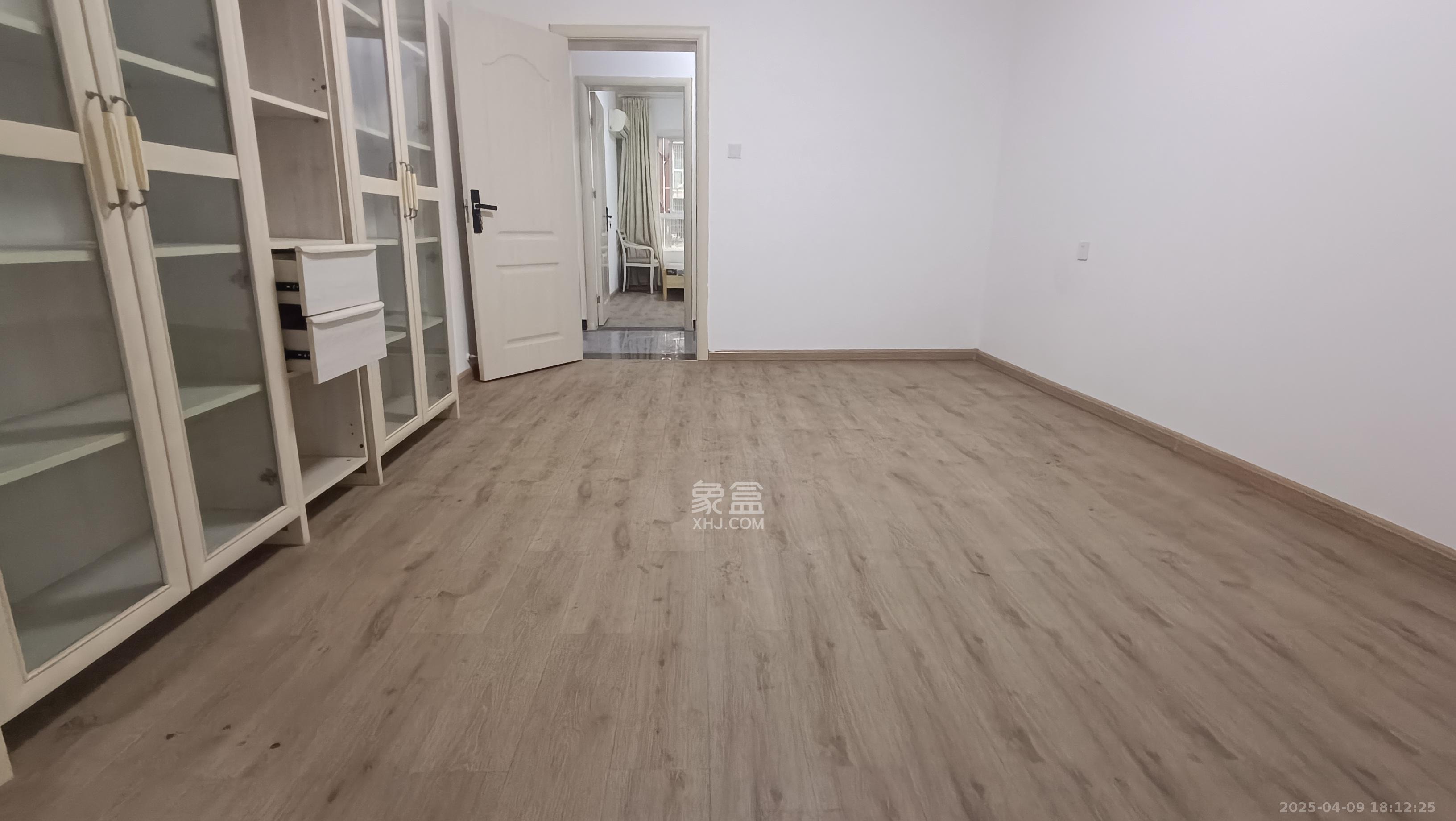 升远君尚嘉筑 4室2厅2卫 3200.0元/月 升远君尚嘉筑 4室2厅2卫 3200.0元/月室内图