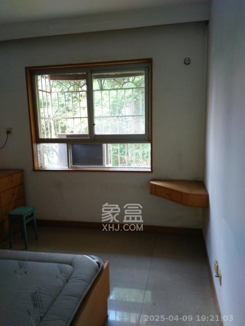 长重机械厂宿舍 3室2厅1卫 2000.0元/月 长重机械厂宿舍 3室2厅1卫 2000.0元/月室内图