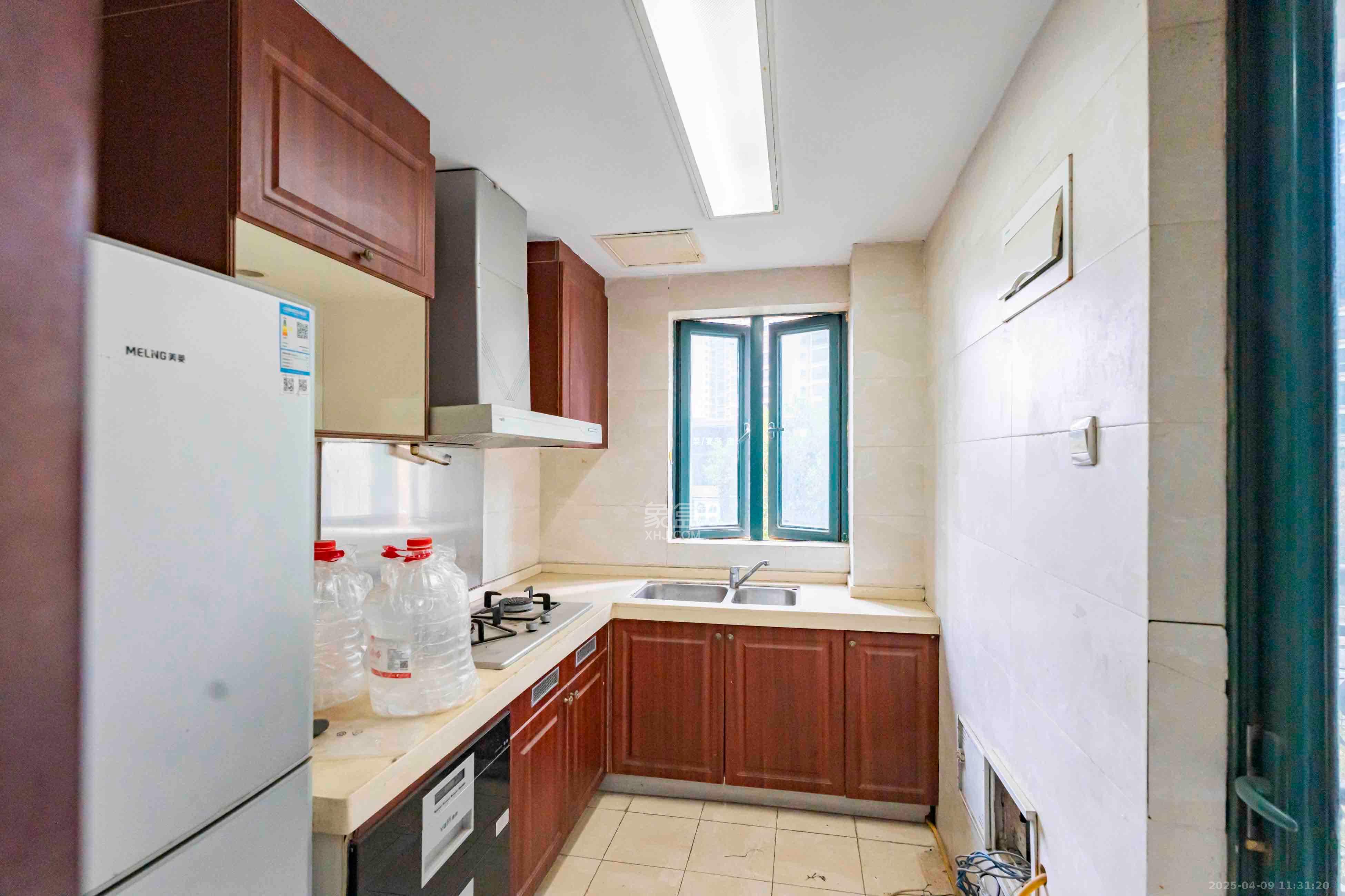 恒大雅苑 4室2厅1卫 3000.0元/月 恒大雅苑 4室2厅1卫 3000.0元/月室内图