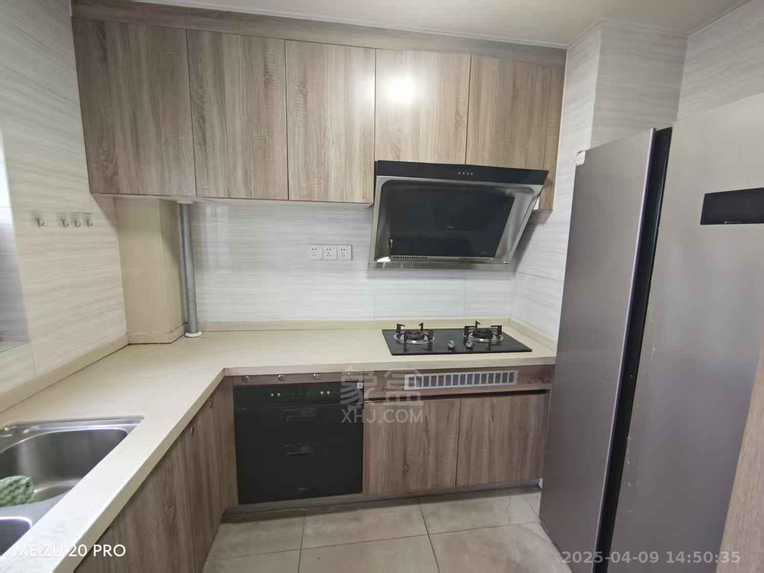 美的翰城 4室2厅1卫 2300.0元/月 美的翰城 4室2厅1卫 2300.0元/月室内图