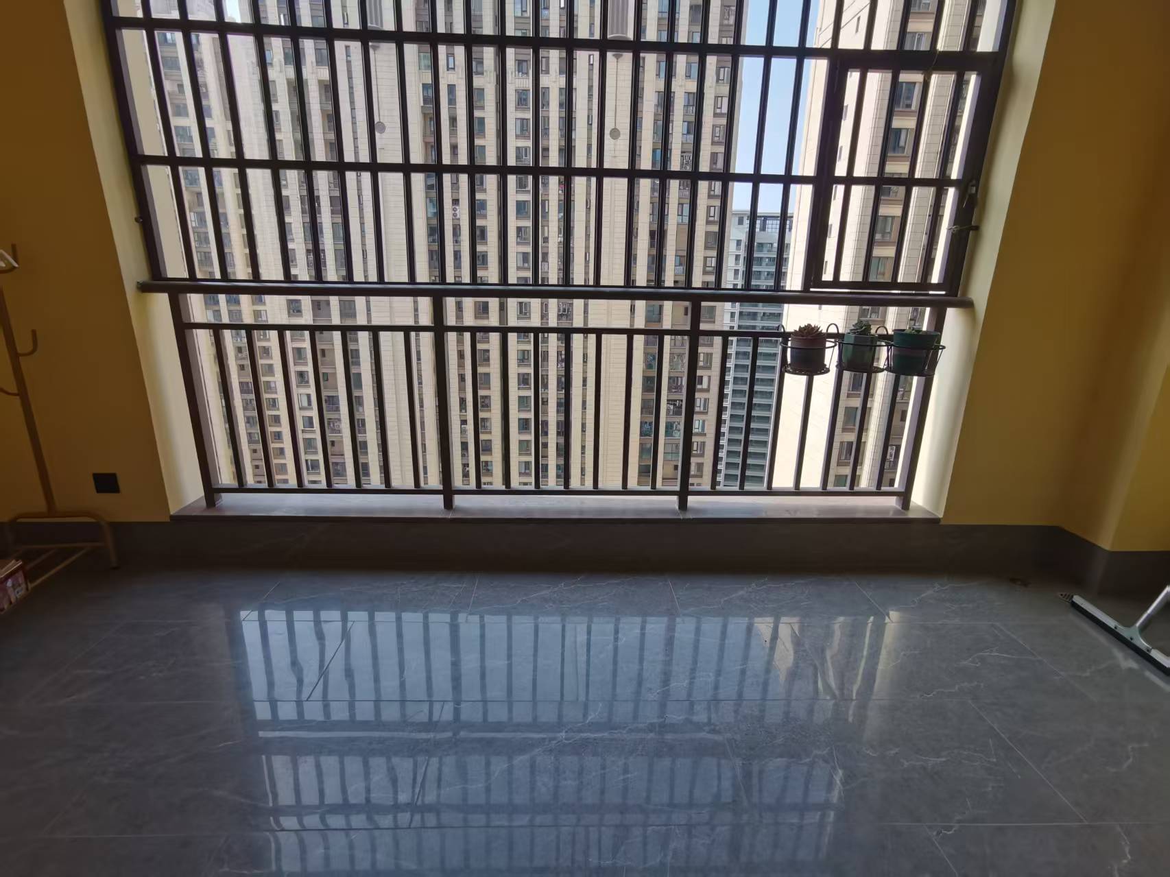 海航豪庭南苑 4室2厅3卫 10000.0元/月 海航豪庭南苑 4室2厅3卫 10000.0元/月室内图