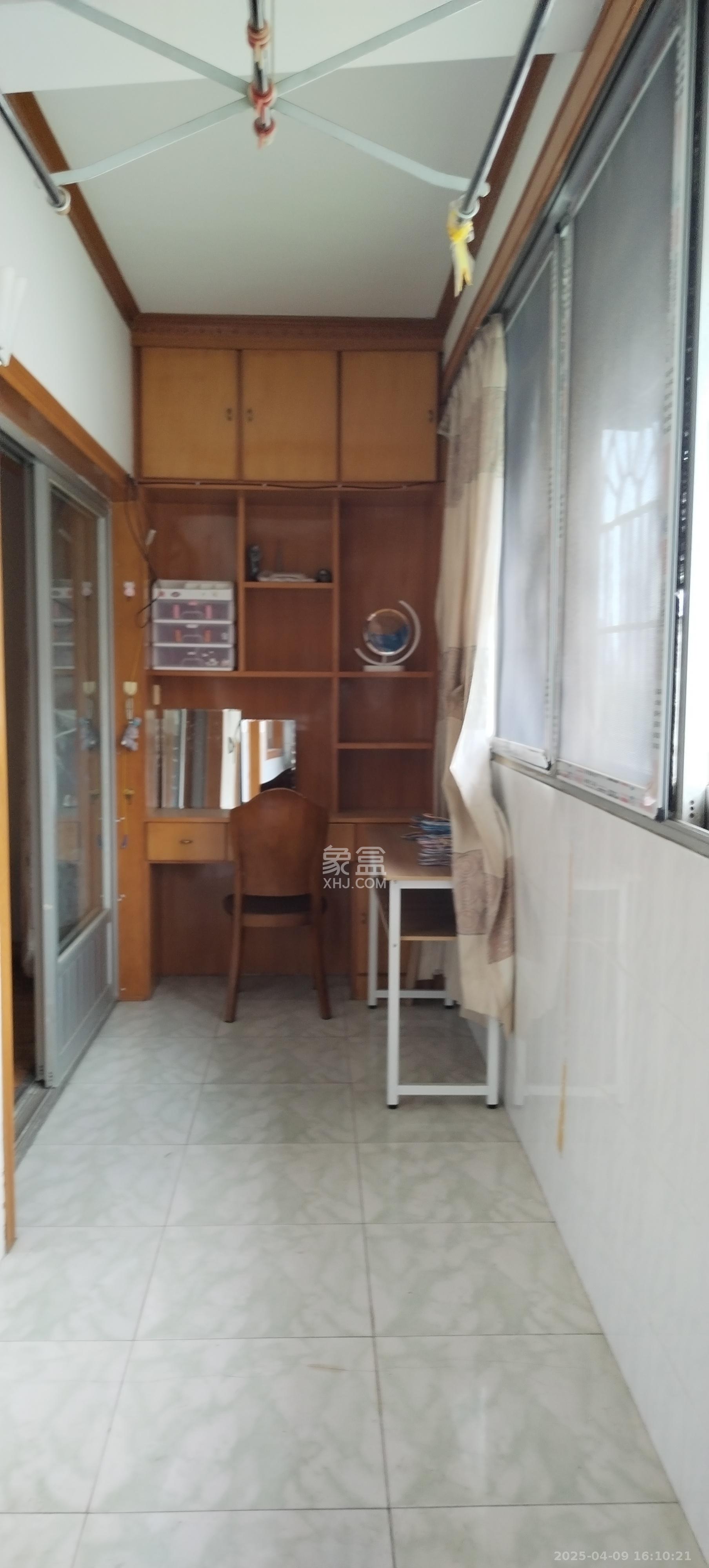 三湘小区 2室1厅1卫 1300.0元/月 三湘小区 2室1厅1卫 1300.0元/月室内图