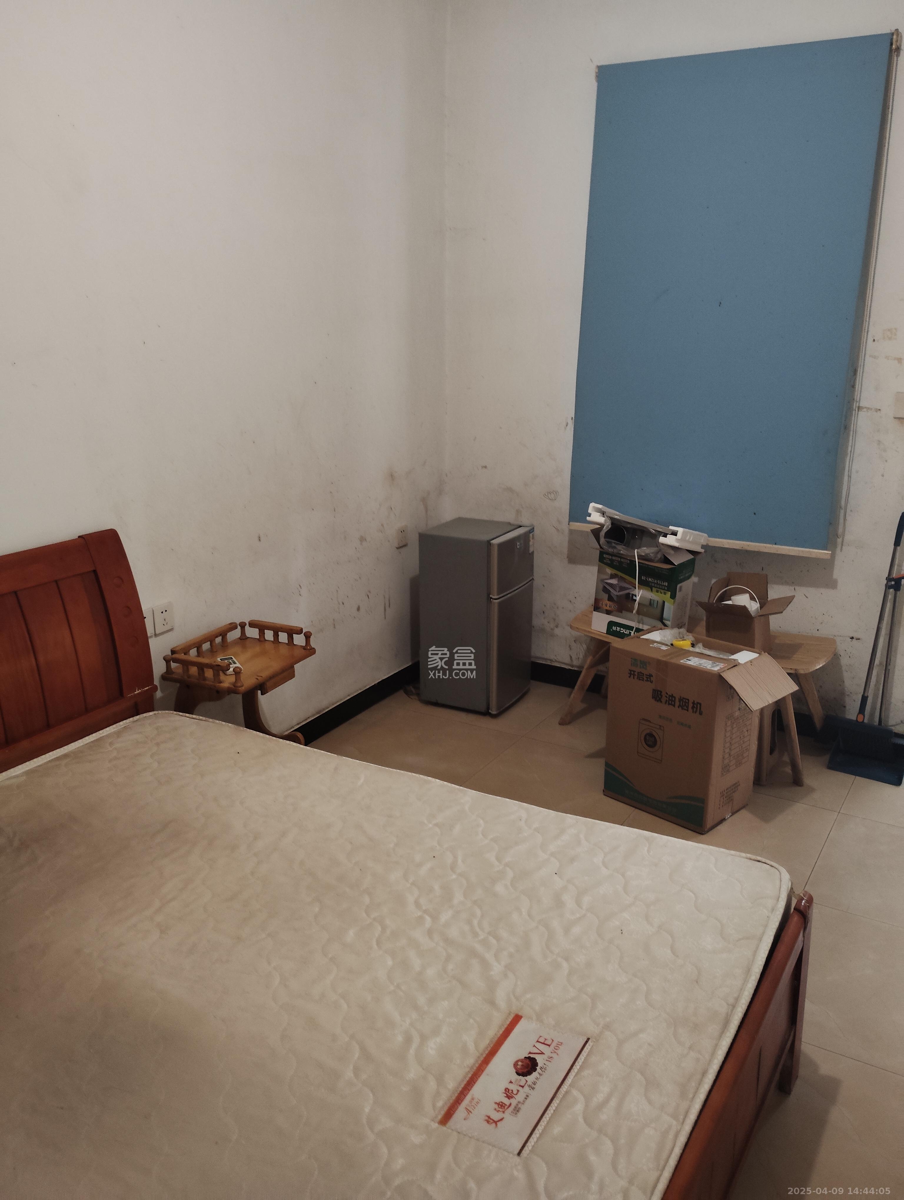 新塘冲巷散盘 1室1厅1卫 800.0元/月 新塘冲巷散盘 1室1厅1卫 800.0元/月室内图