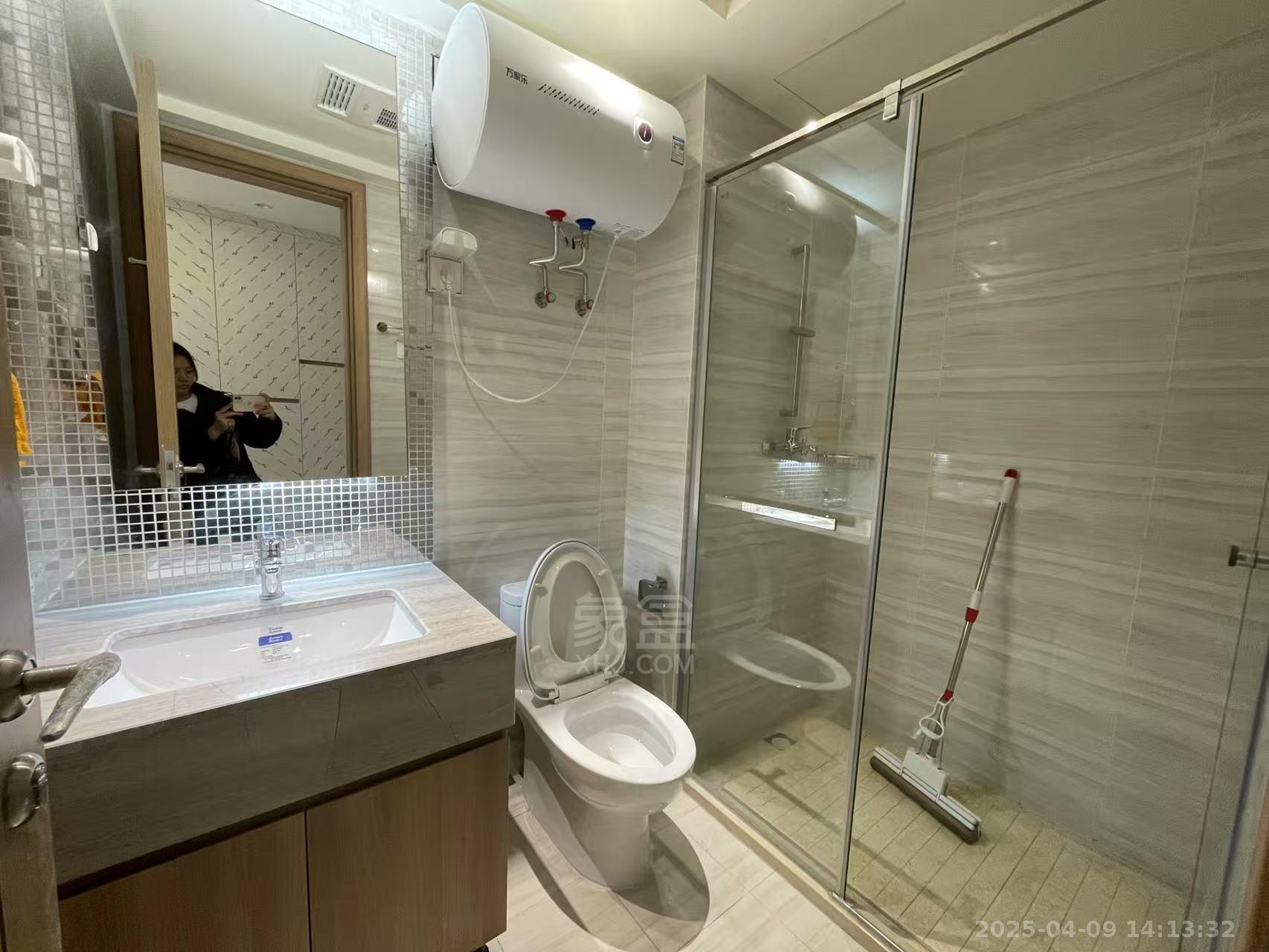 恒大华府 1室1厅1卫 1400.0元/月 恒大华府 1室1厅1卫 1400.0元/月室内图