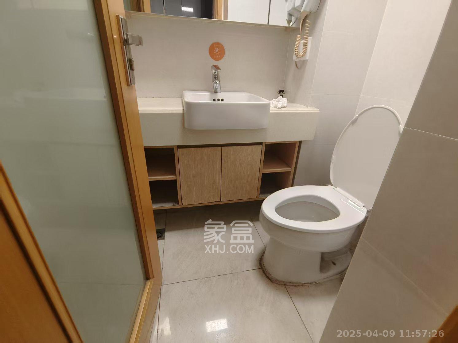 中海国际二期 1室1厅1卫 1200.0元/月 中海国际二期 1室1厅1卫 1200.0元/月室内图