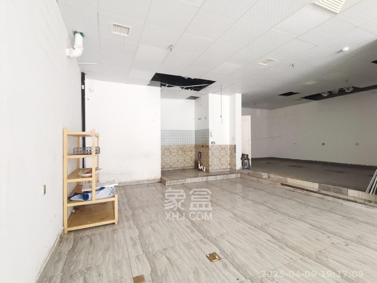 中建芙蓉嘉苑   130.0㎡      11000.0元/月室内图