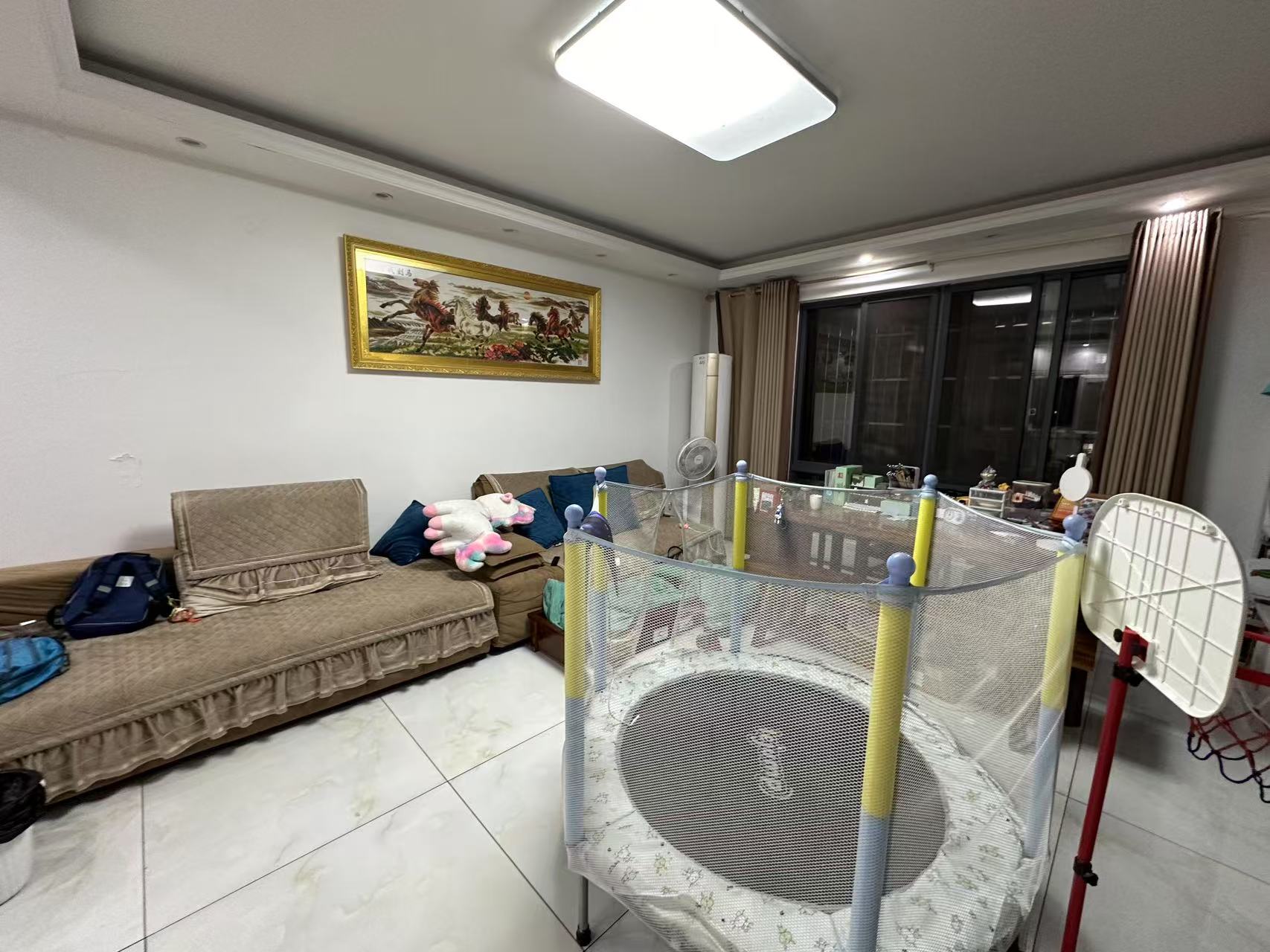 时代云龙城小区 3室2厅2卫 52.0万 时代云龙城小区 3室2厅2卫 52.0万室内图