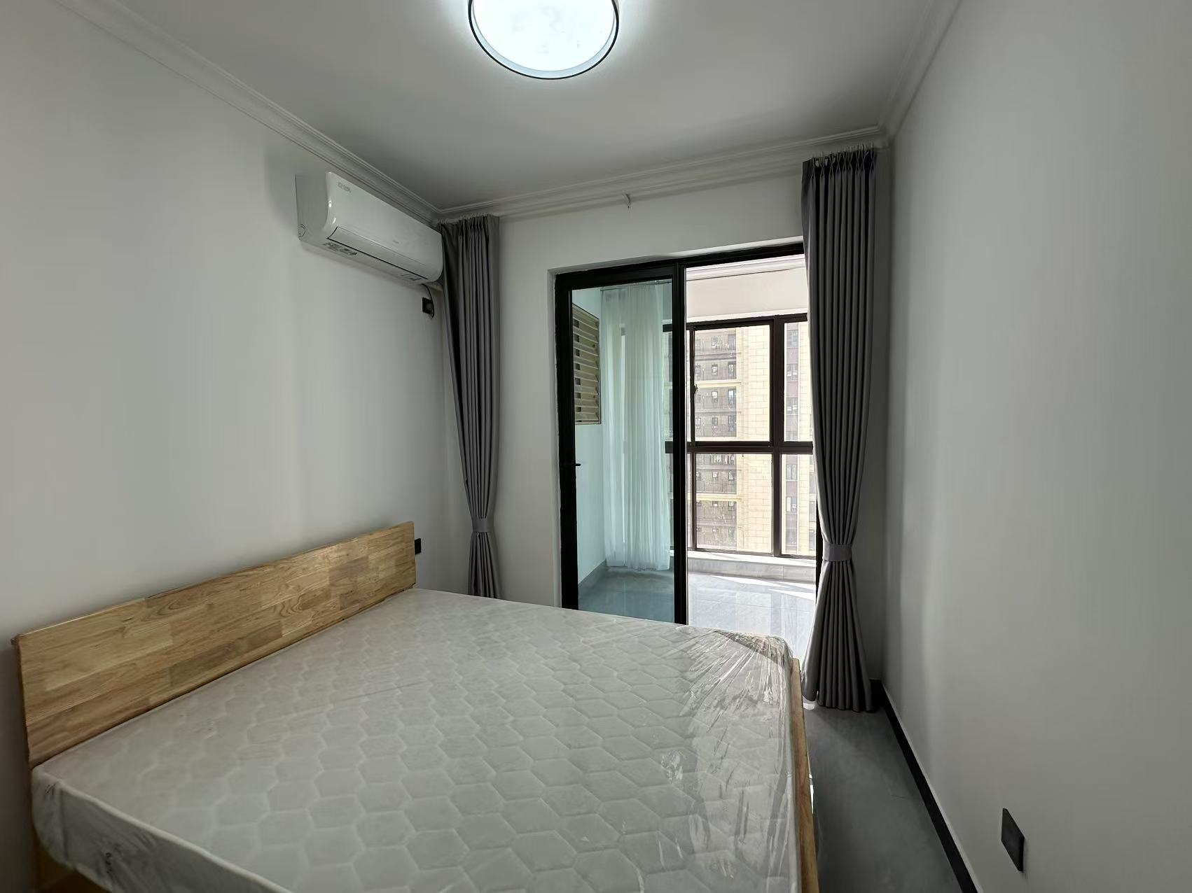 中海学府里 3室2厅1卫 58.0万 中海学府里 3室2厅1卫 58.0万室内图