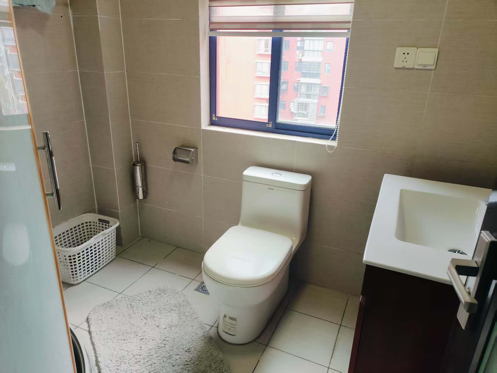 泉塘湾一期 4室2厅2卫 72.0万 泉塘湾一期 4室2厅2卫 72.0万室内图