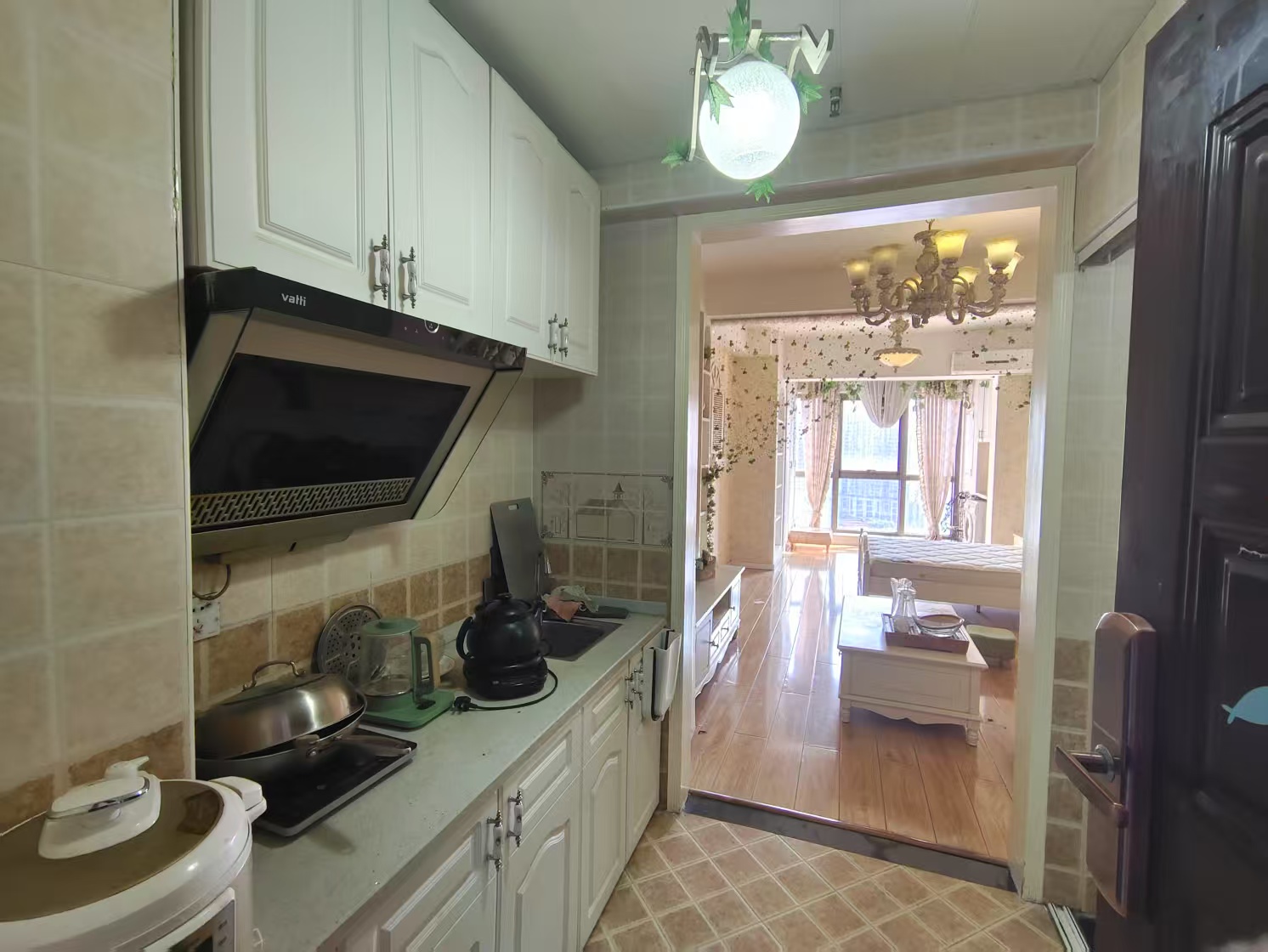 凯旋名门人民中路1006号 1室0厅0卫 22.0万 凯旋名门人民中路1006号 1室0厅0卫 22.0万室内图