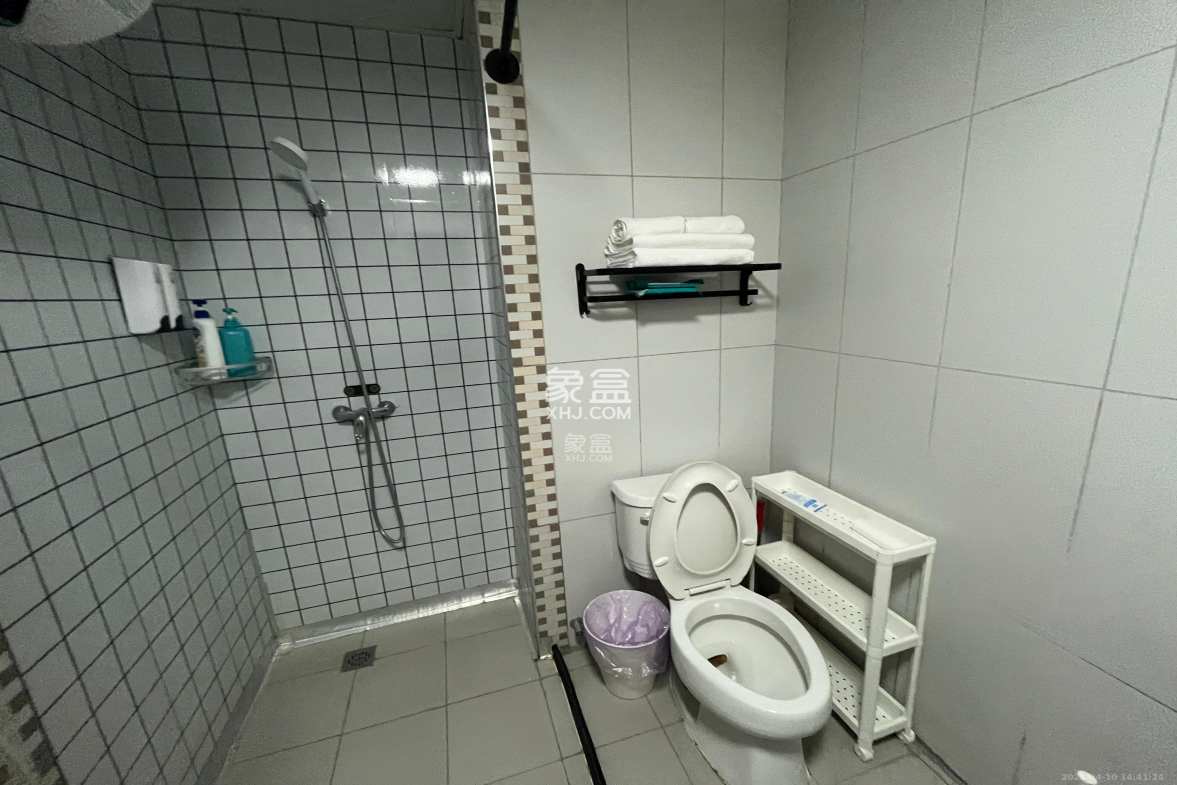 昊天大厦 1室1厅1卫 2300.0元/月 昊天大厦 1室1厅1卫 2300.0元/月室内图