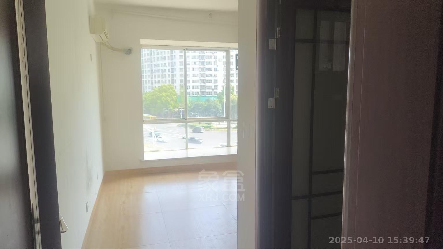 百益大厦 4室0厅1卫 2200.0元/月 百益大厦 4室0厅1卫 2200.0元/月室内图