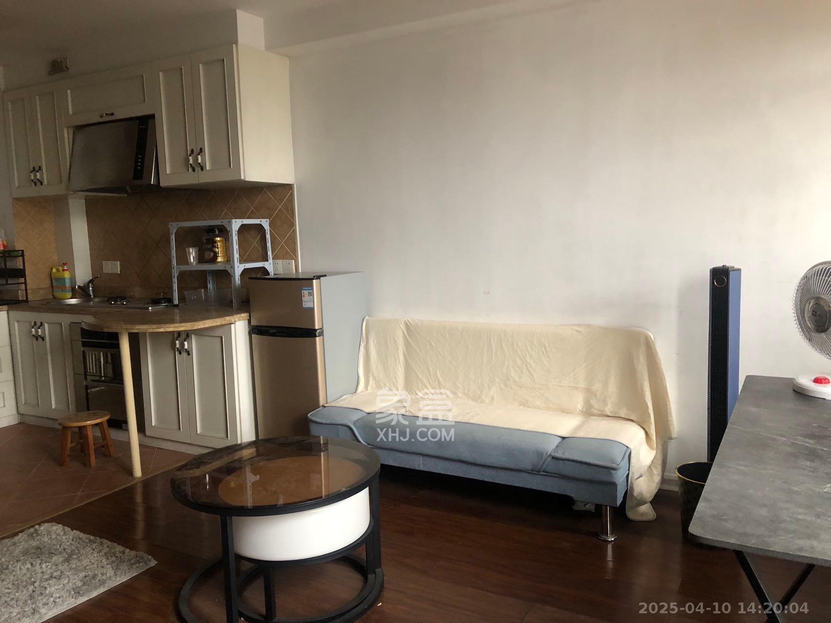 他城(天鸿时代公寓)  1室1厅1卫    1200.0元/月 他城(天鸿时代公寓)  1室1厅1卫    1200.0元/月室内图