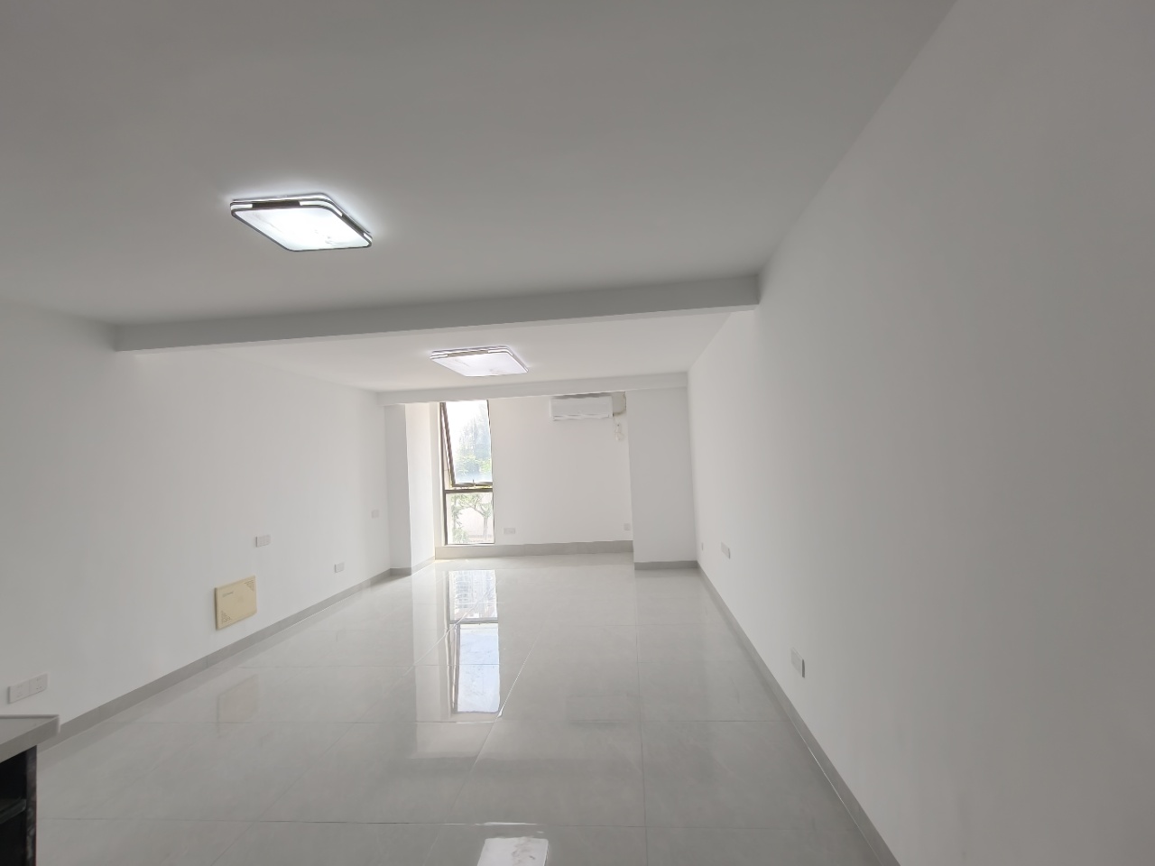 锦地翰城二期  1室2厅1卫    65.0万 锦地翰城二期  1室2厅1卫    65.0万