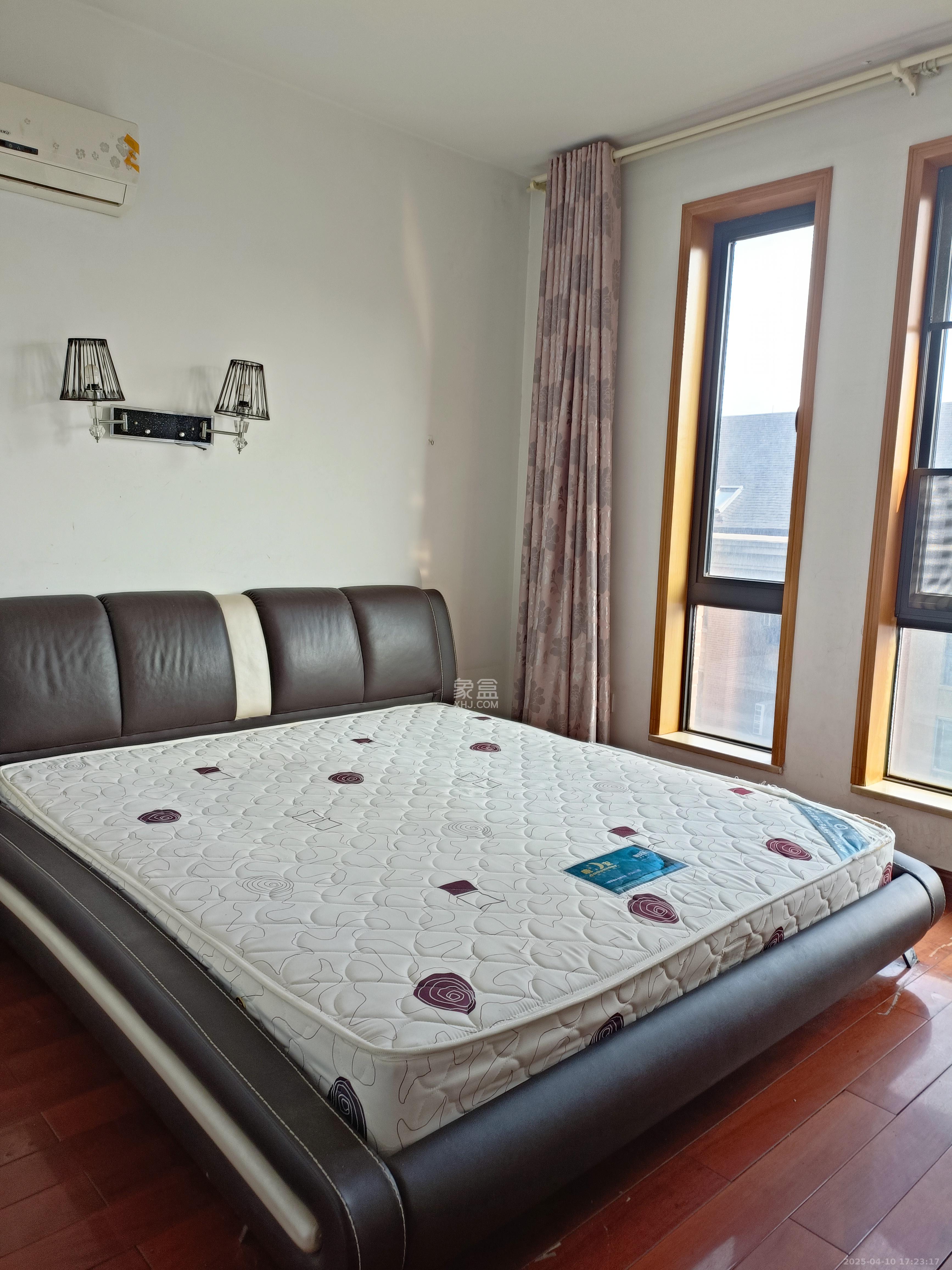 绿城桂花城 3室2厅1卫 2600.0元/月 绿城桂花城 3室2厅1卫 2600.0元/月室内图