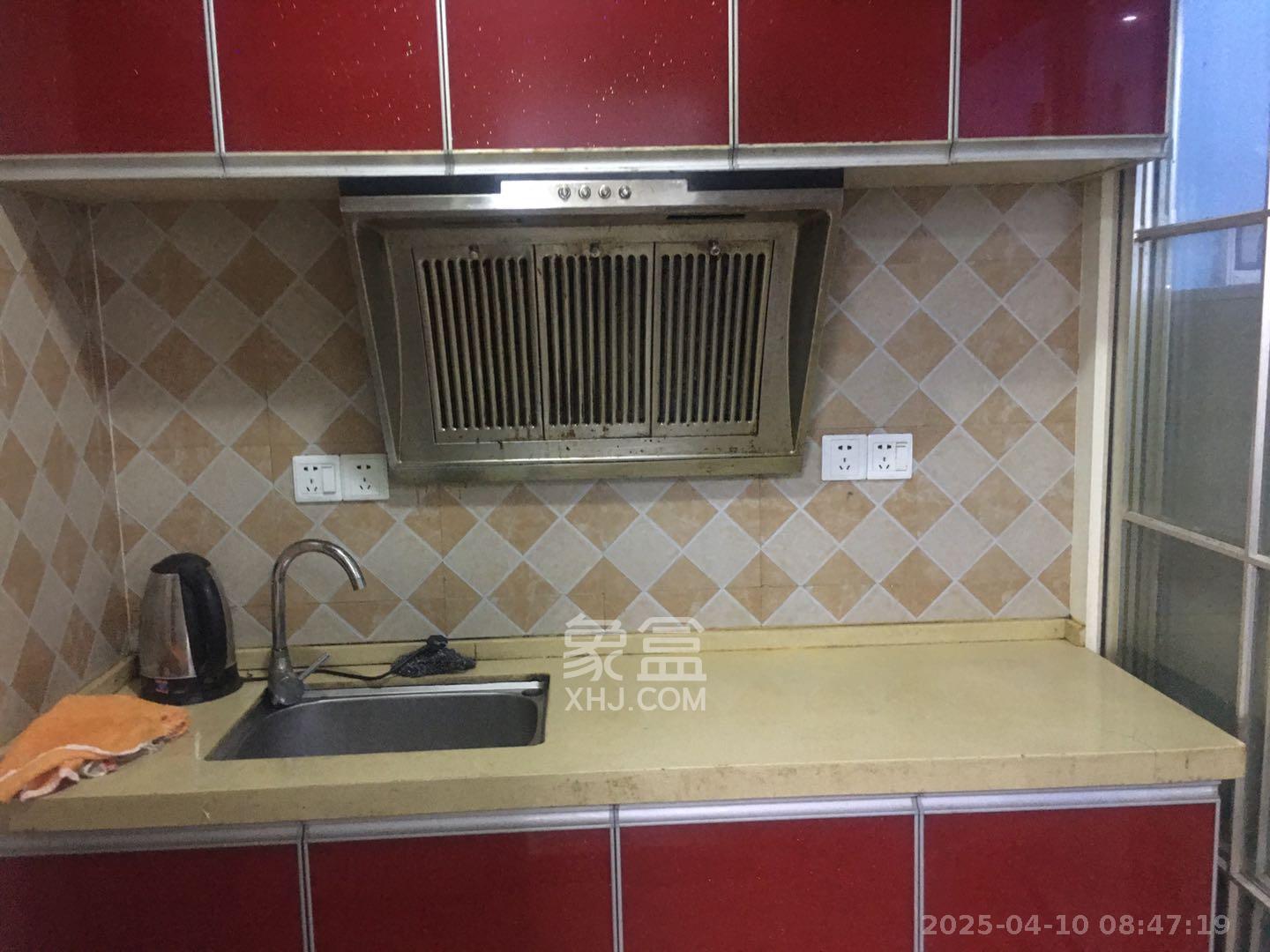 尊邸华庭 1室1厅1卫 1300.0元/月 尊邸华庭 1室1厅1卫 1300.0元/月室内图