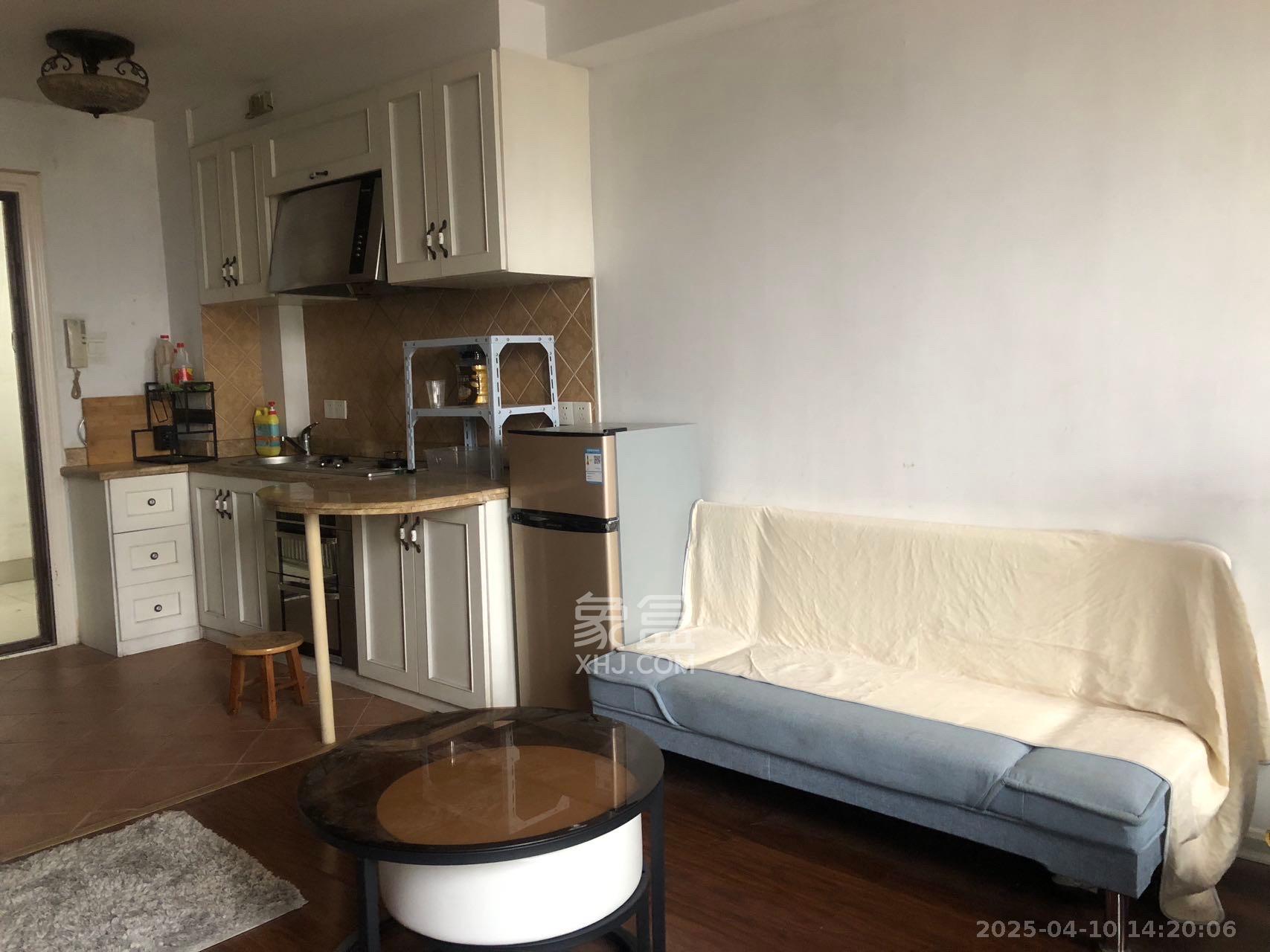 他城(天鸿时代公寓)  1室1厅1卫    1200.0元/月 他城(天鸿时代公寓)  1室1厅1卫    1200.0元/月室内图