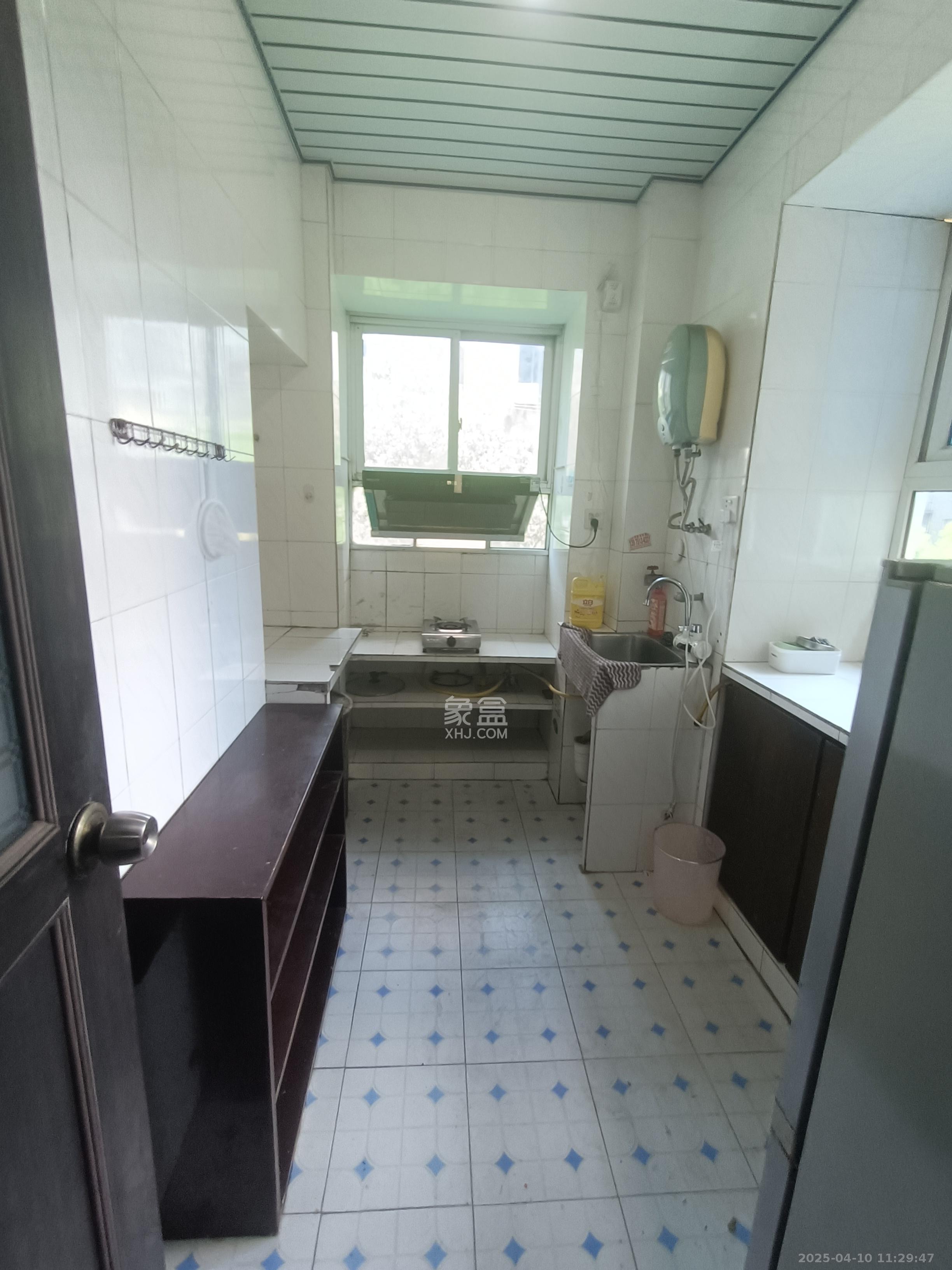 省机械工业学院（湖南工业职业学院雨花校区）  3室1厅1卫   2000.00元/月室内图