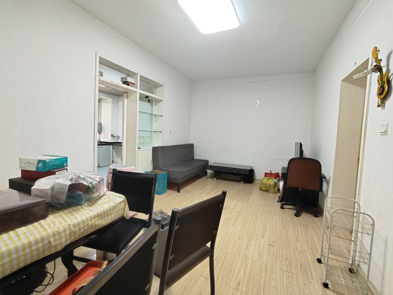 银馨家园(贺家土电厂生活区)  2室1厅1卫    21.0万 银馨家园(贺家土电厂生活区)  2室1厅1卫    21.0万室内图