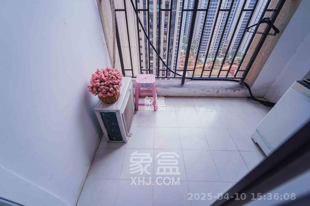 绿地之窗 2室2厅1卫 2000.0元/月 绿地之窗 2室2厅1卫 2000.0元/月室内图