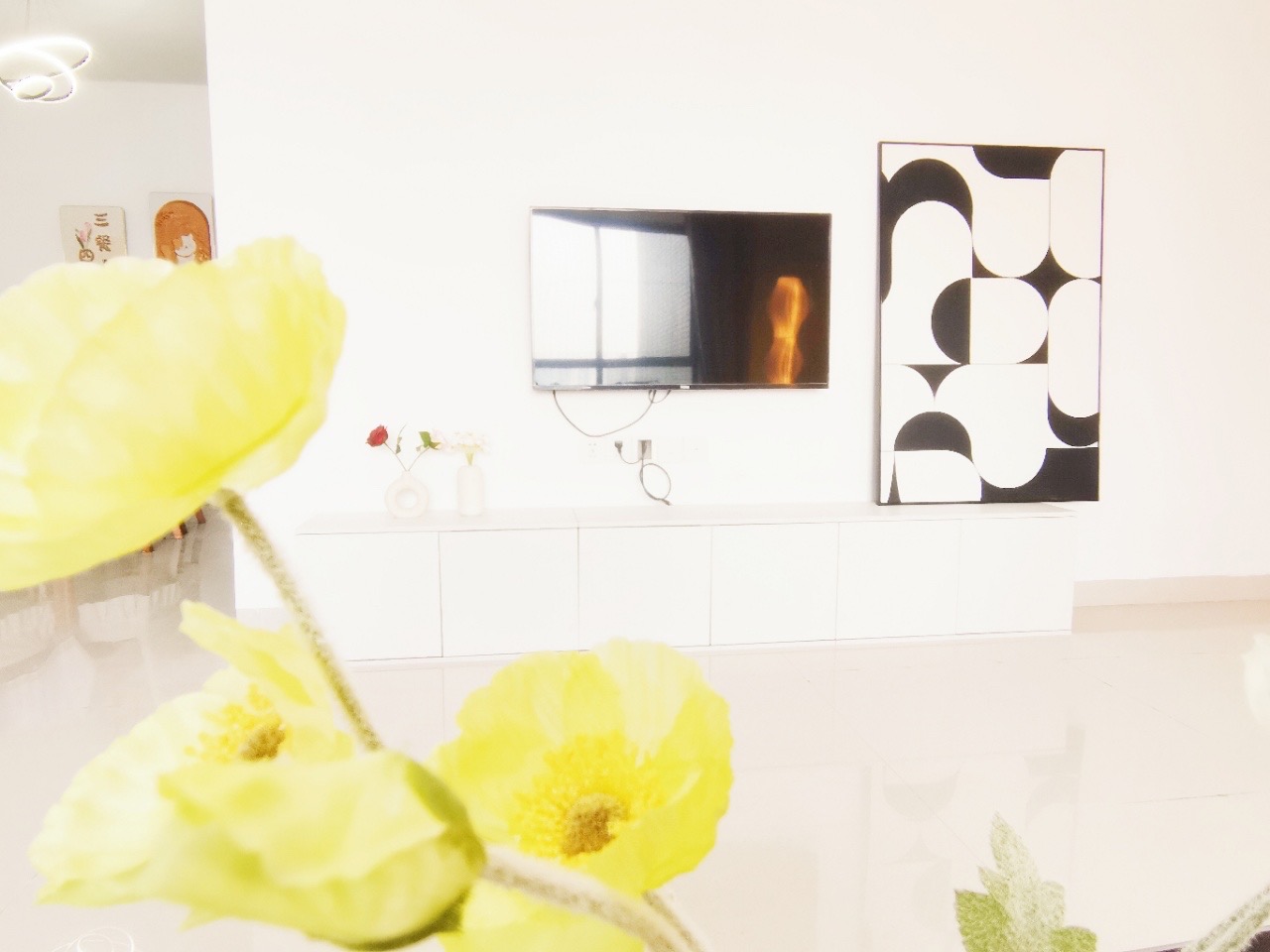 长和广场 3室2厅2卫 2500.0元/月 长和广场 3室2厅2卫 2500.0元/月室内图