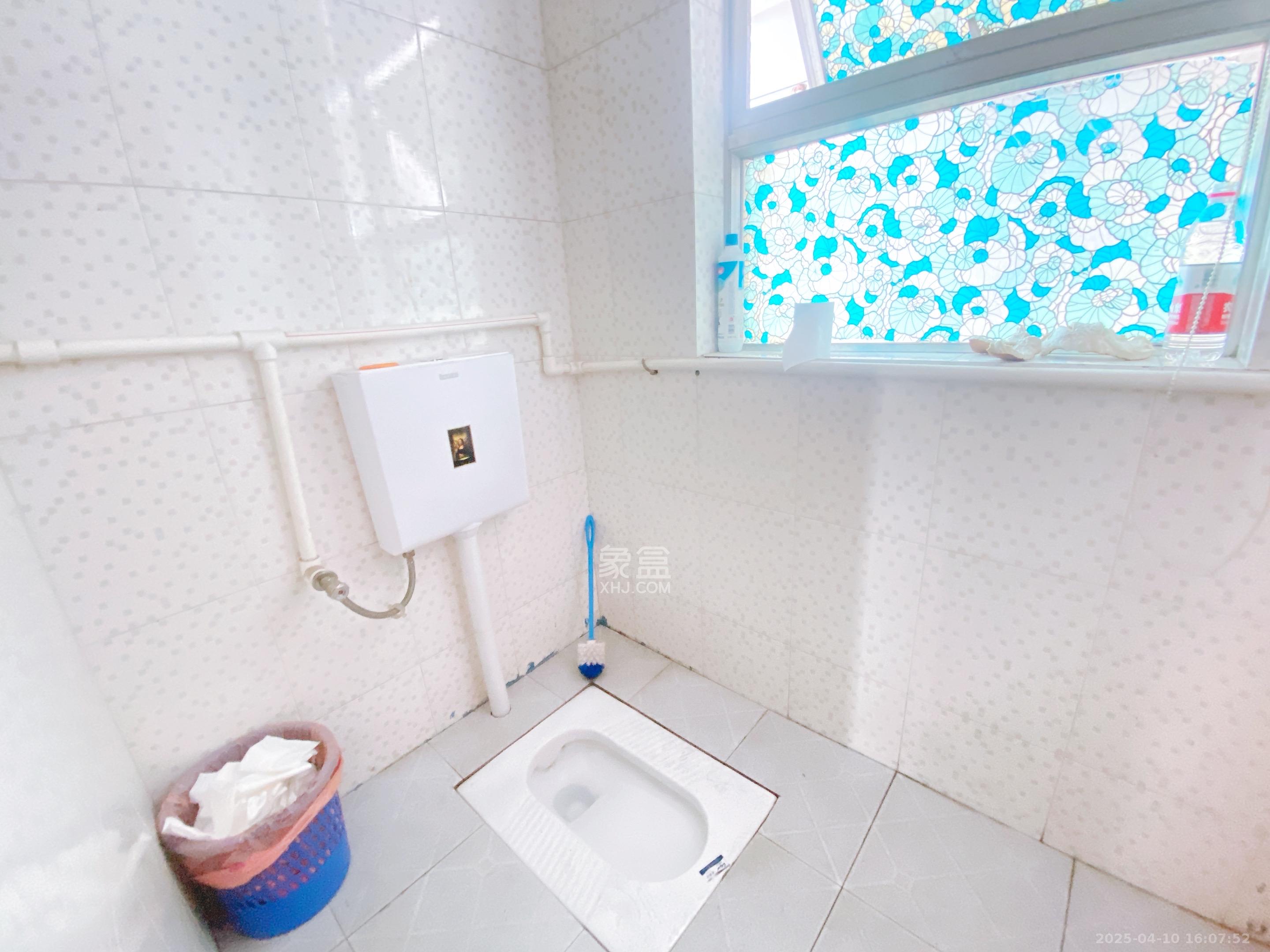 建鸿达现代城  1室0厅0卫   11000.00元/月室内图