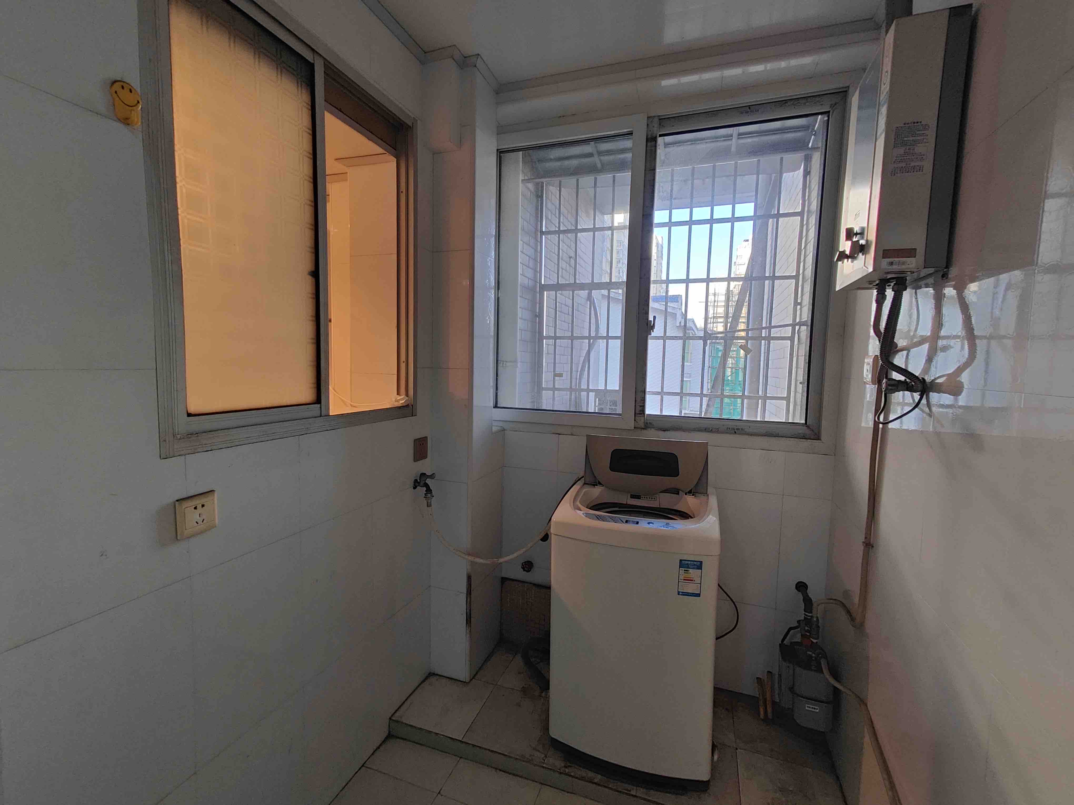 高星明居 2室2厅1卫 1500.00元/月 高星明居 2室2厅1卫 1500.00元/月室内图