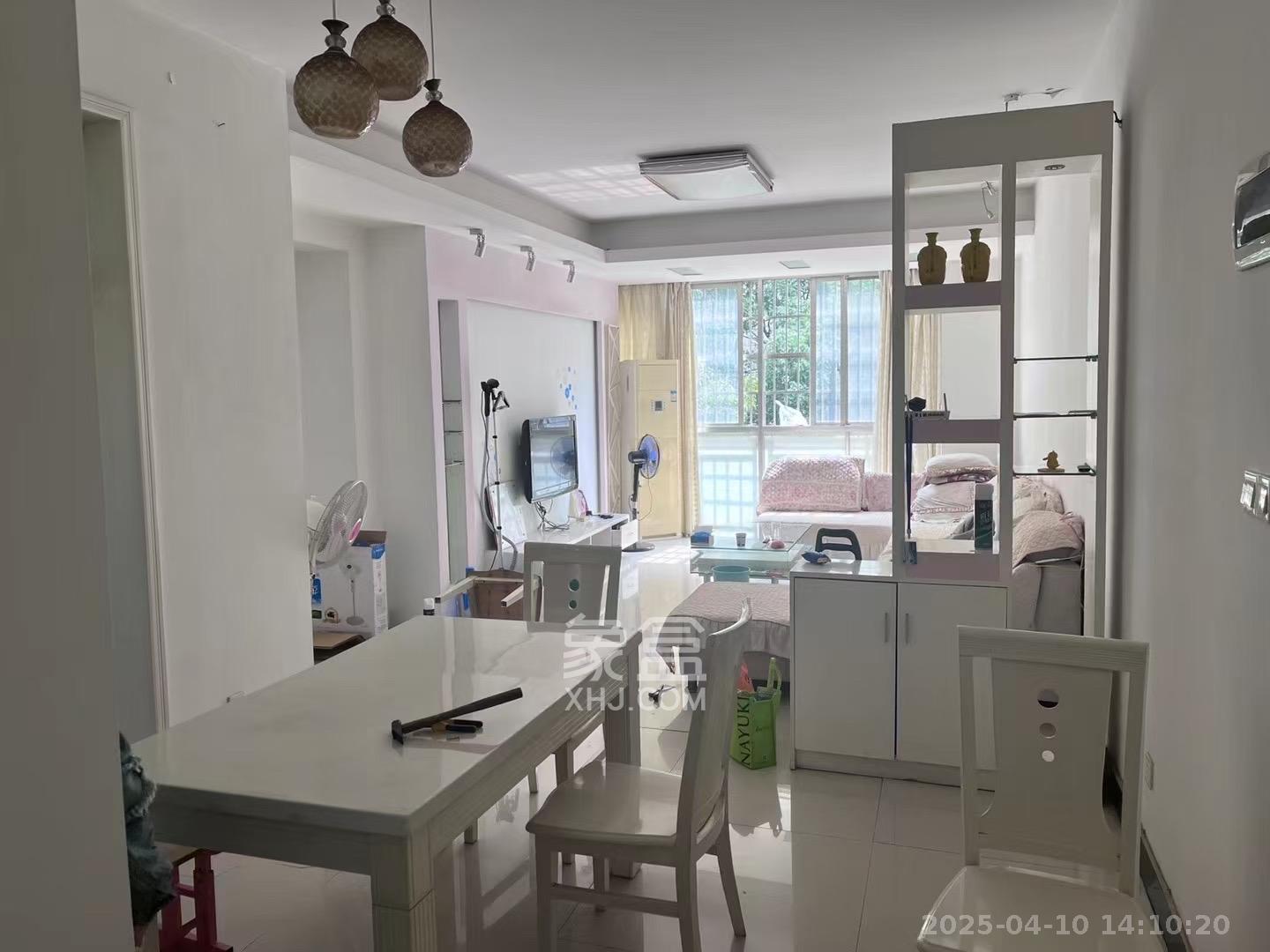 麓山枫情  2室1厅1卫   2500.00元/月