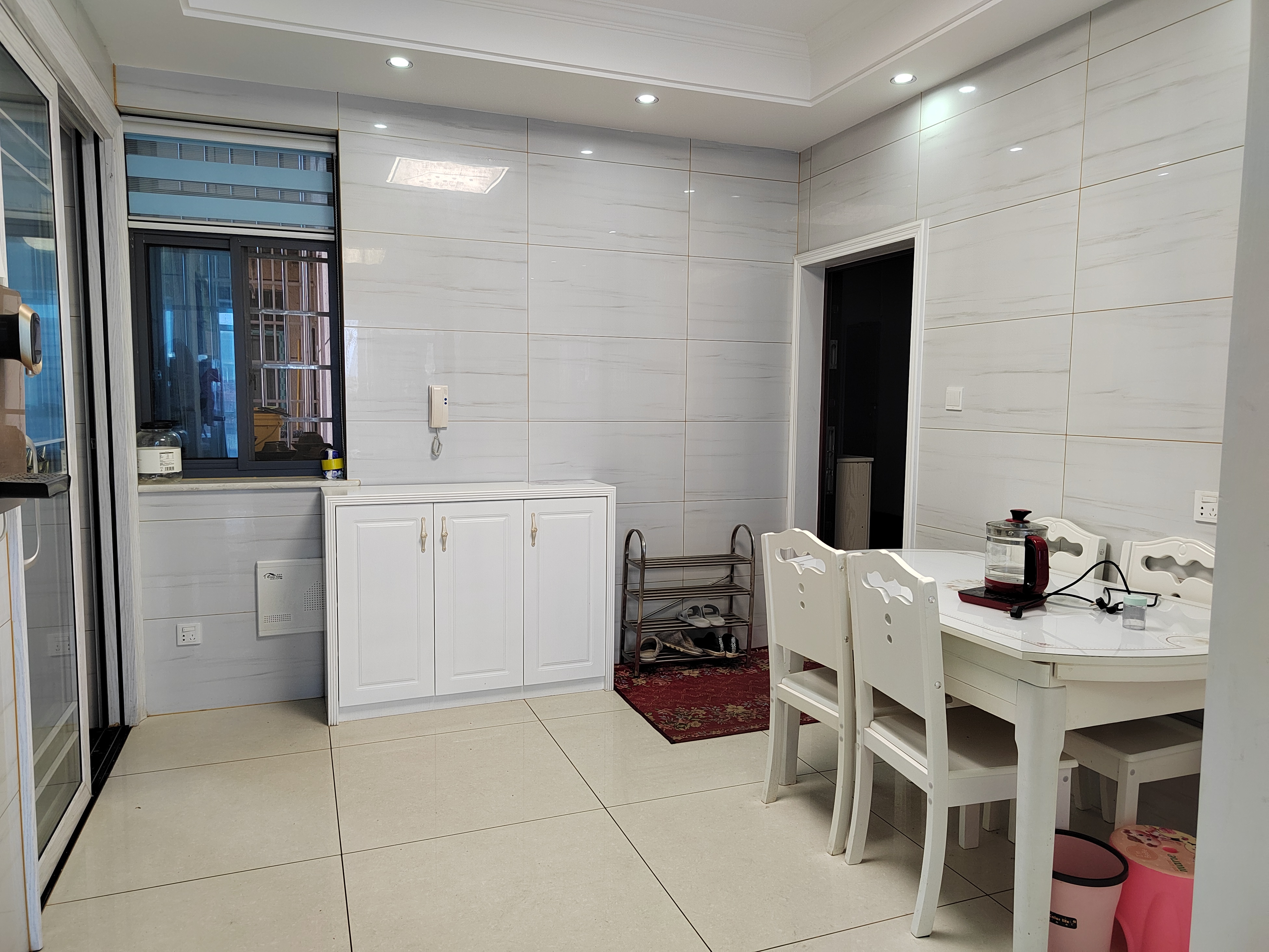 菊苑豪宅 1室0厅0卫 85.8万 菊苑豪宅 1室0厅0卫 85.8万客厅