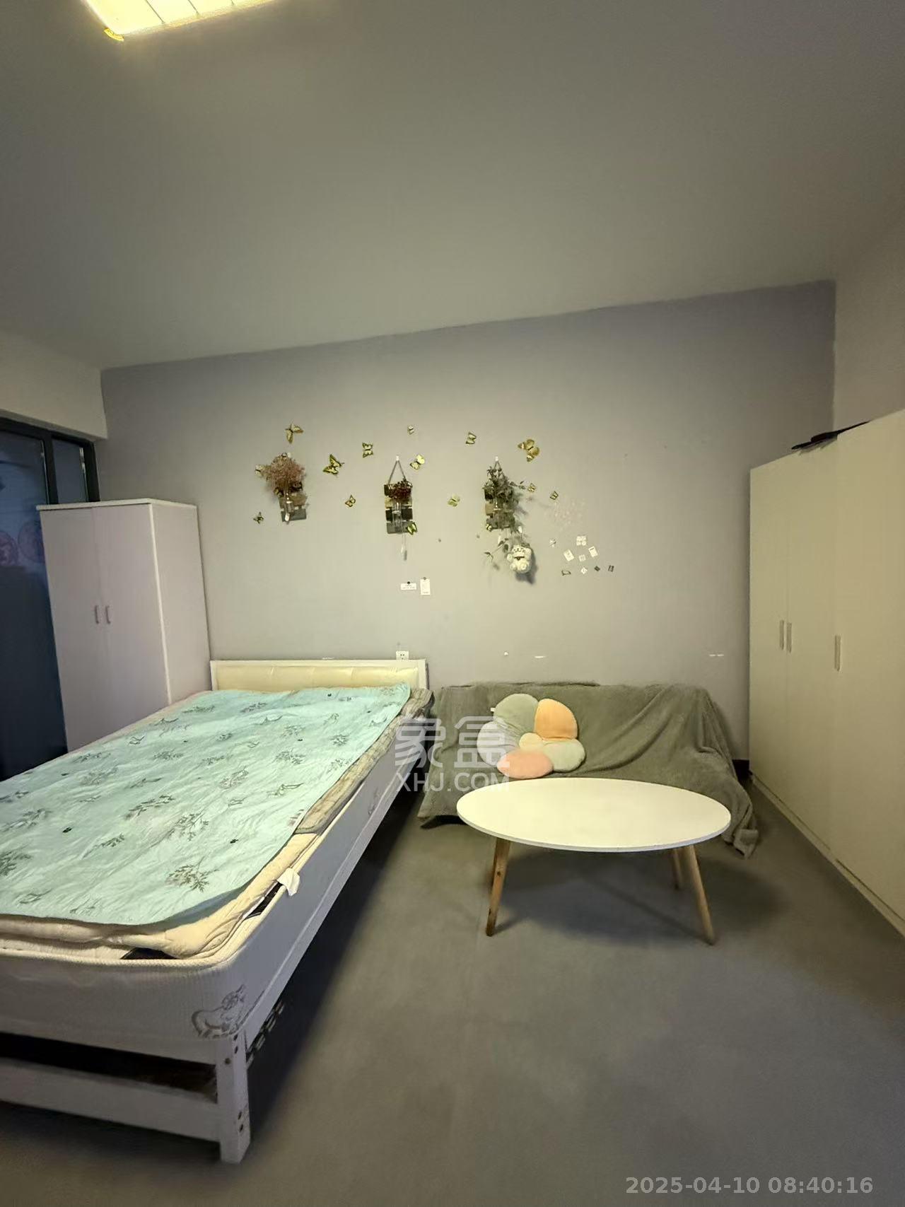 中交里城  1室1厅1卫   1500.00元/月室内图