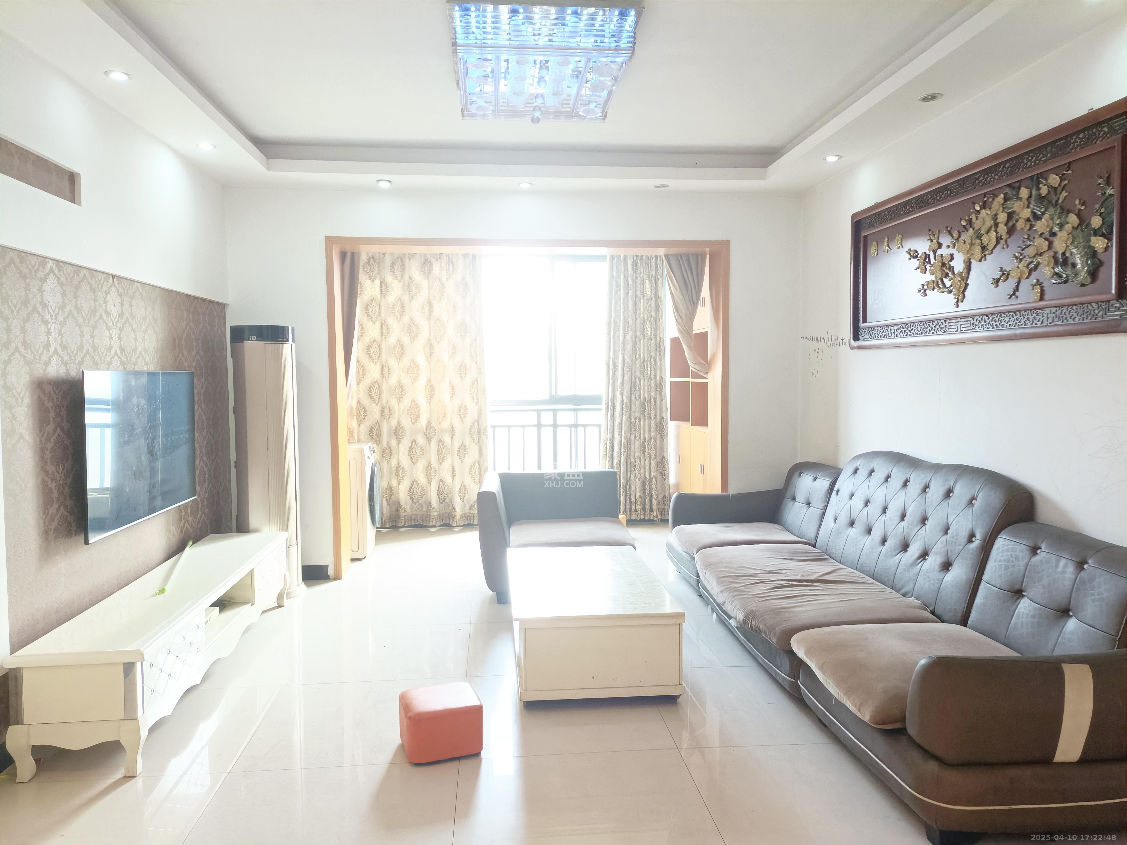 绿城桂花城 3室2厅1卫 2600.0元/月 绿城桂花城 3室2厅1卫 2600.0元/月室内图