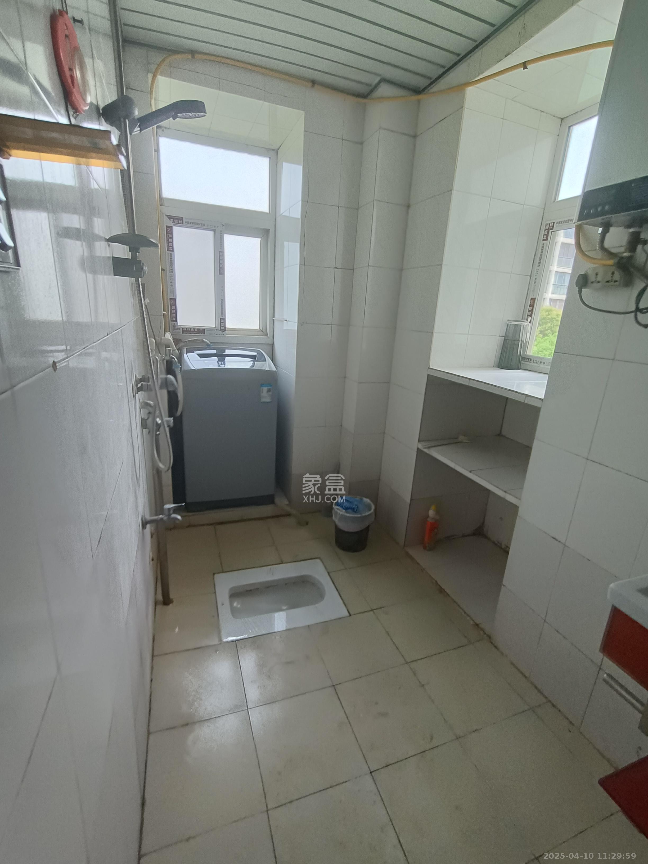 省机械工业学院(湖南工业职业学院雨花校区) 3室1厅1卫 2000.0元/月 省机械工业学院(湖南工业职业学院雨花校区) 3室1厅1卫 2000.0元/月室内图