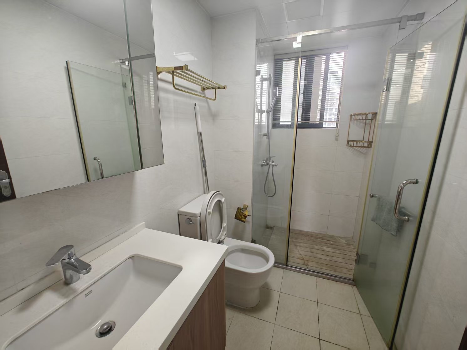 星华海岸城二期  3室2厅2卫    3000.0元/月 星华海岸城二期  3室2厅2卫    3000.0元/月室内图