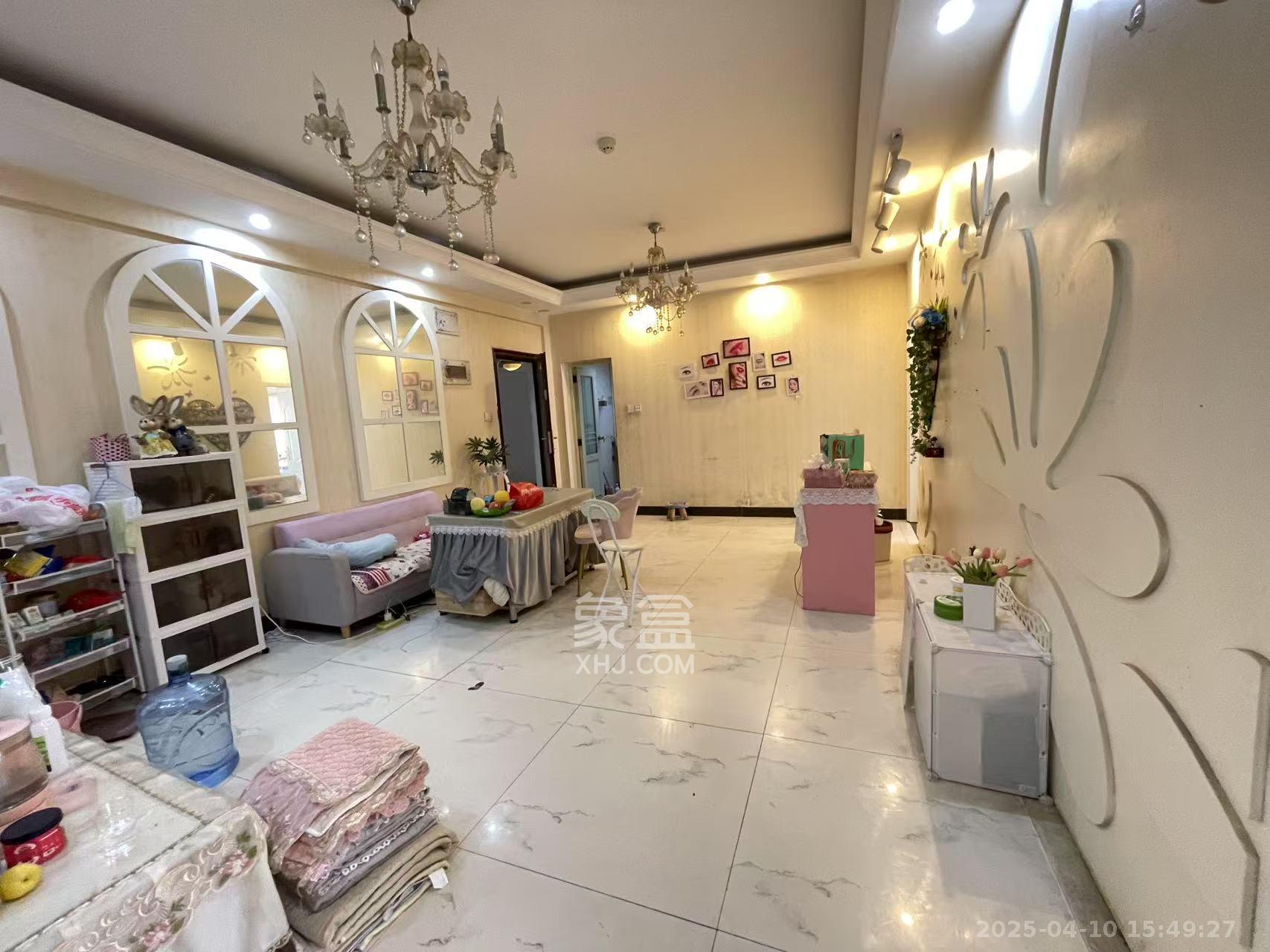 芙蓉同发 2室1厅1卫 2800.0元/月 芙蓉同发 2室1厅1卫 2800.0元/月室内图