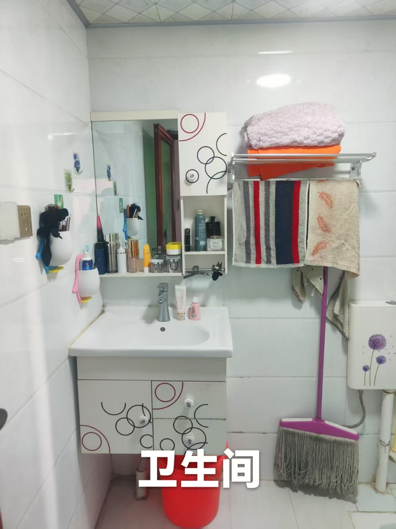 逸臣中央 1室0厅0卫 1666.0元/月 逸臣中央 1室0厅0卫 1666.0元/月室内图