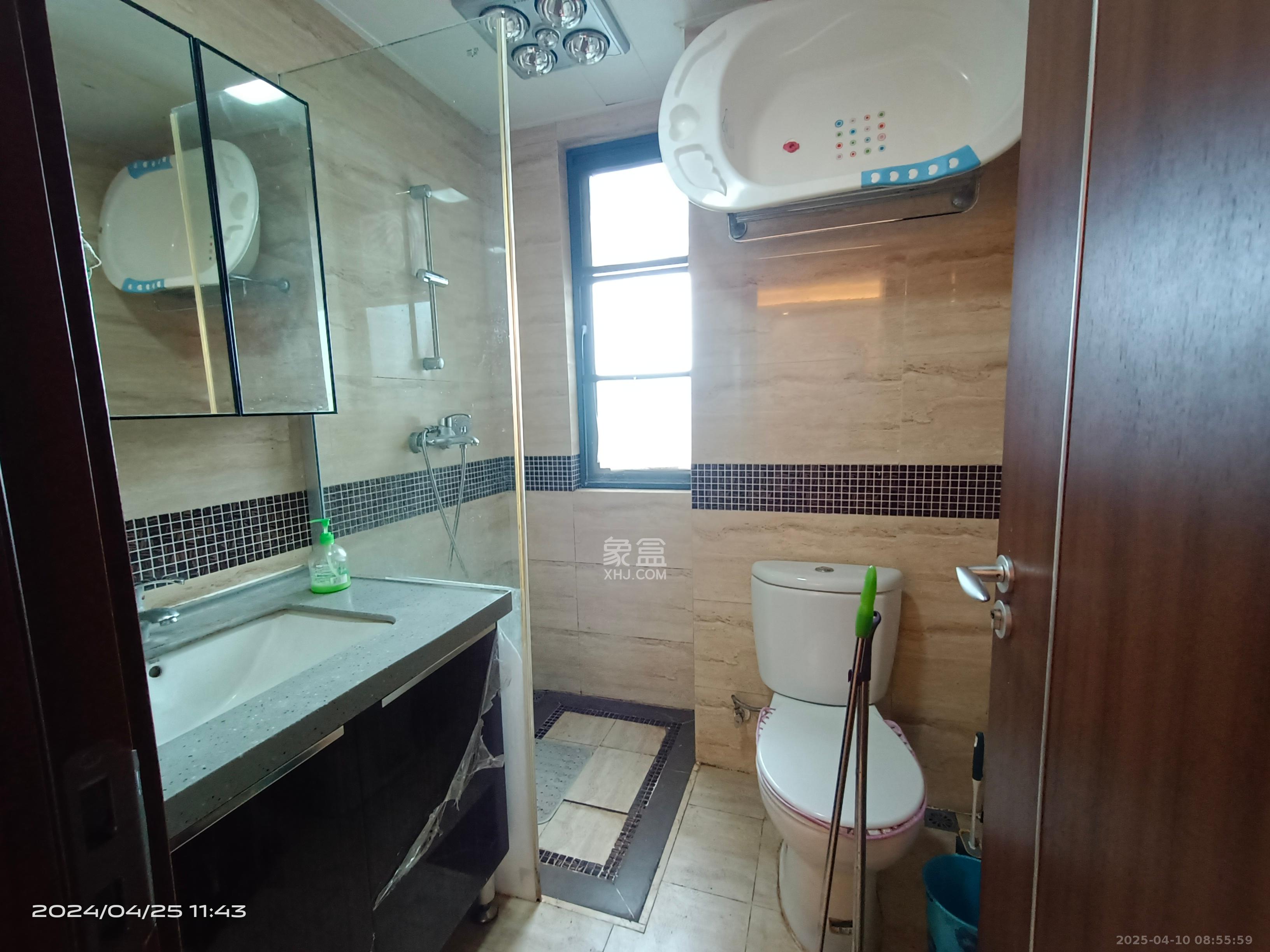 万科金域华府三四期 3室2厅1卫 2600.0元/月 万科金域华府三四期 3室2厅1卫 2600.0元/月室内图