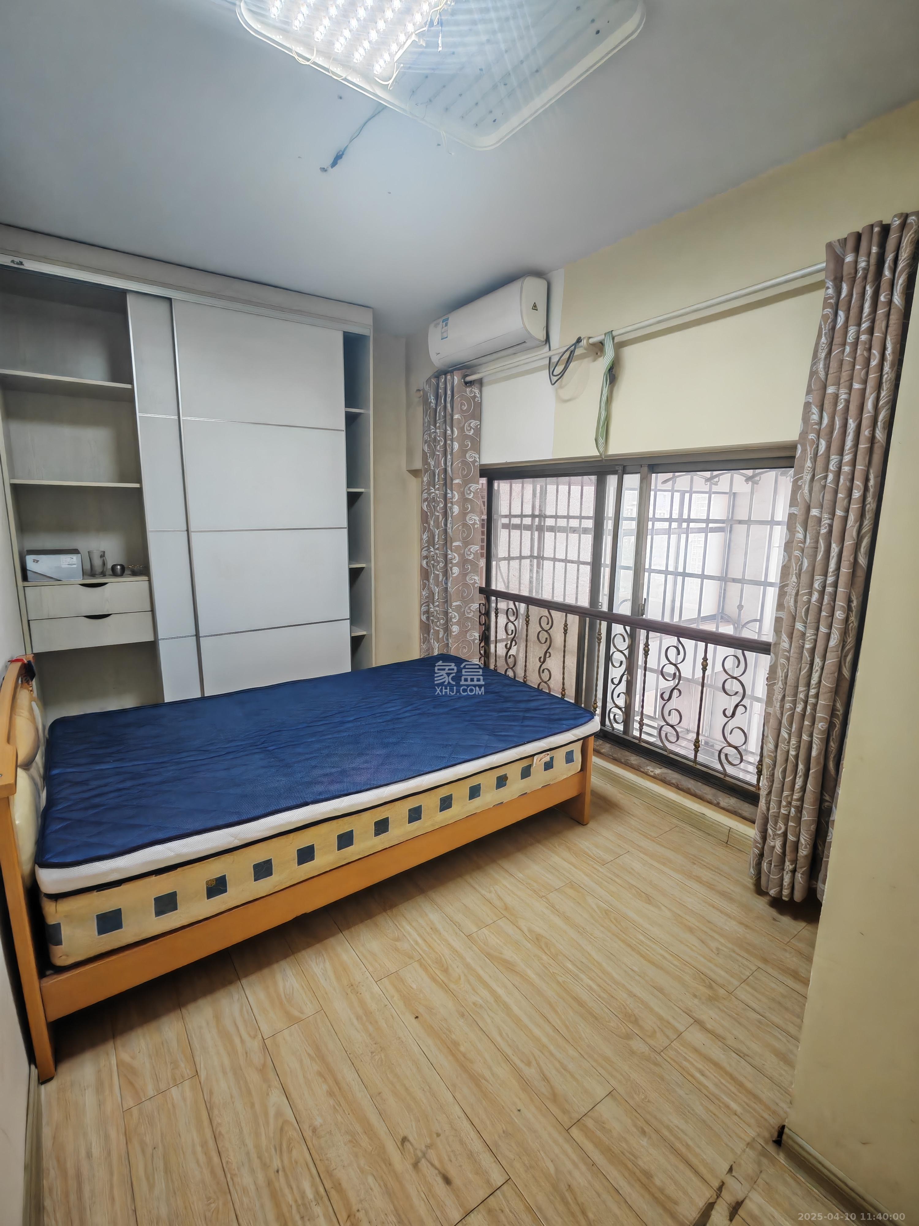 南国嘉苑 5室2厅2卫 3200.0元/月 南国嘉苑 5室2厅2卫 3200.0元/月室内图