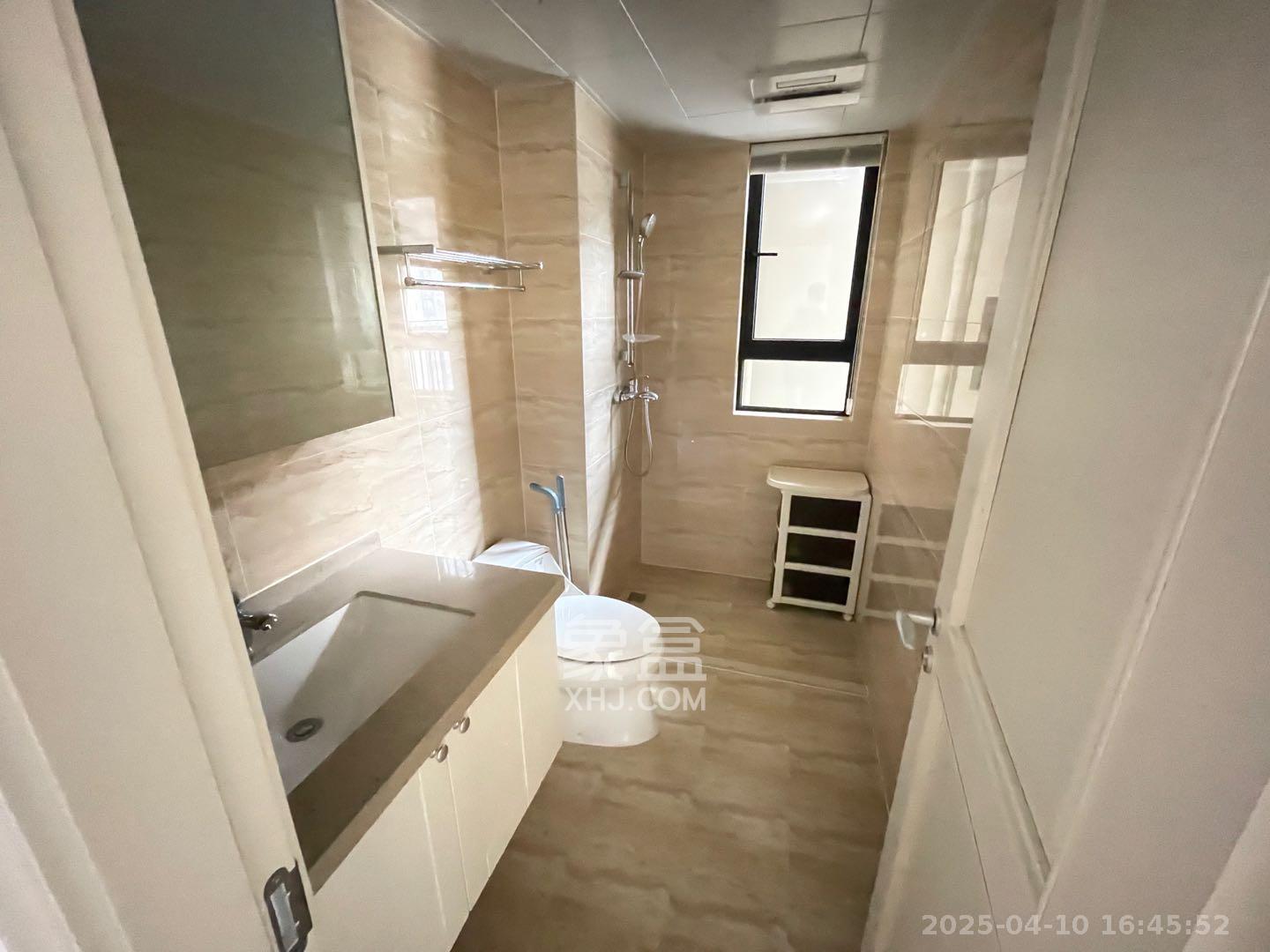 万科魅力之城  3室2厅1卫    2399.0元/月 万科魅力之城  3室2厅1卫    2399.0元/月室内图