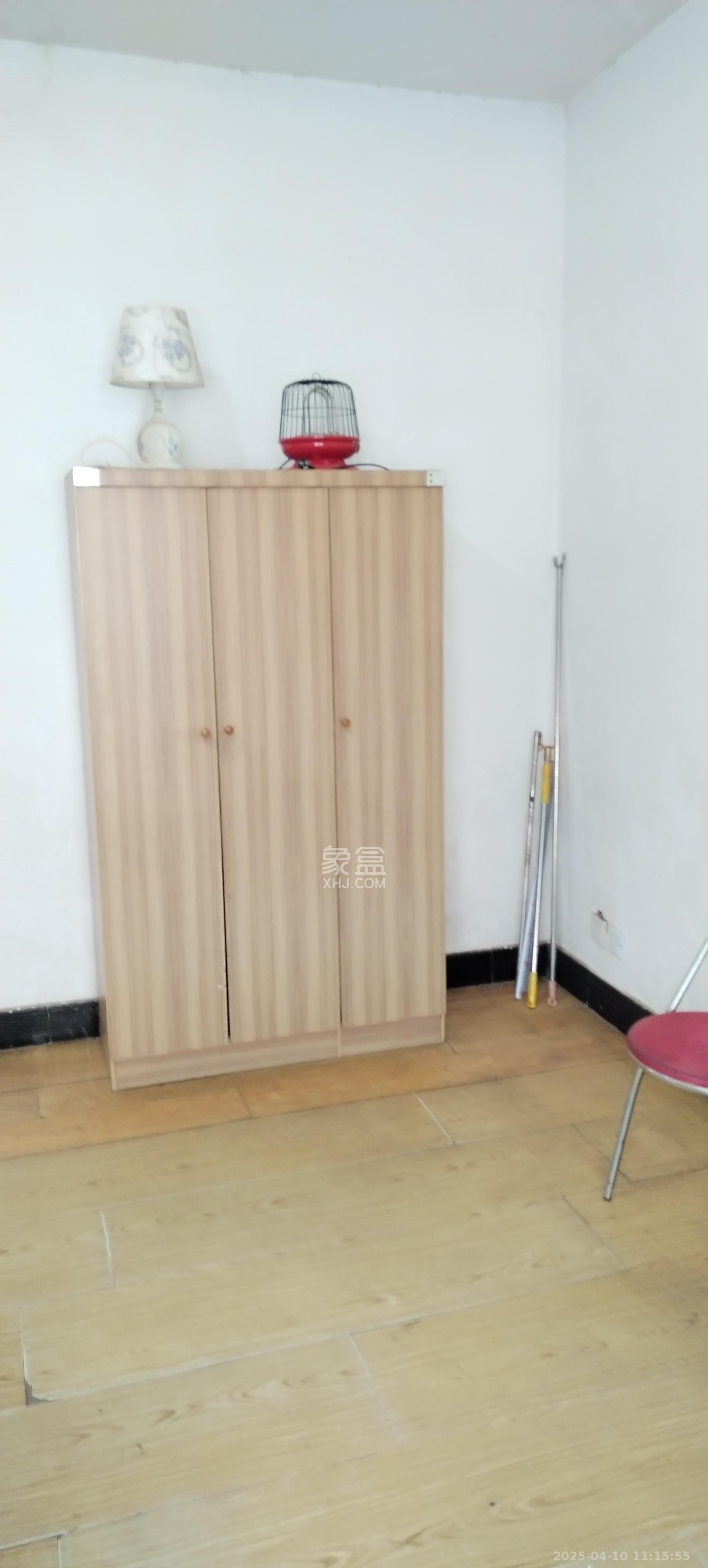 漣源百貨城住宅  2室1廳1衛(wèi)   1100.00元/月室內(nèi)圖