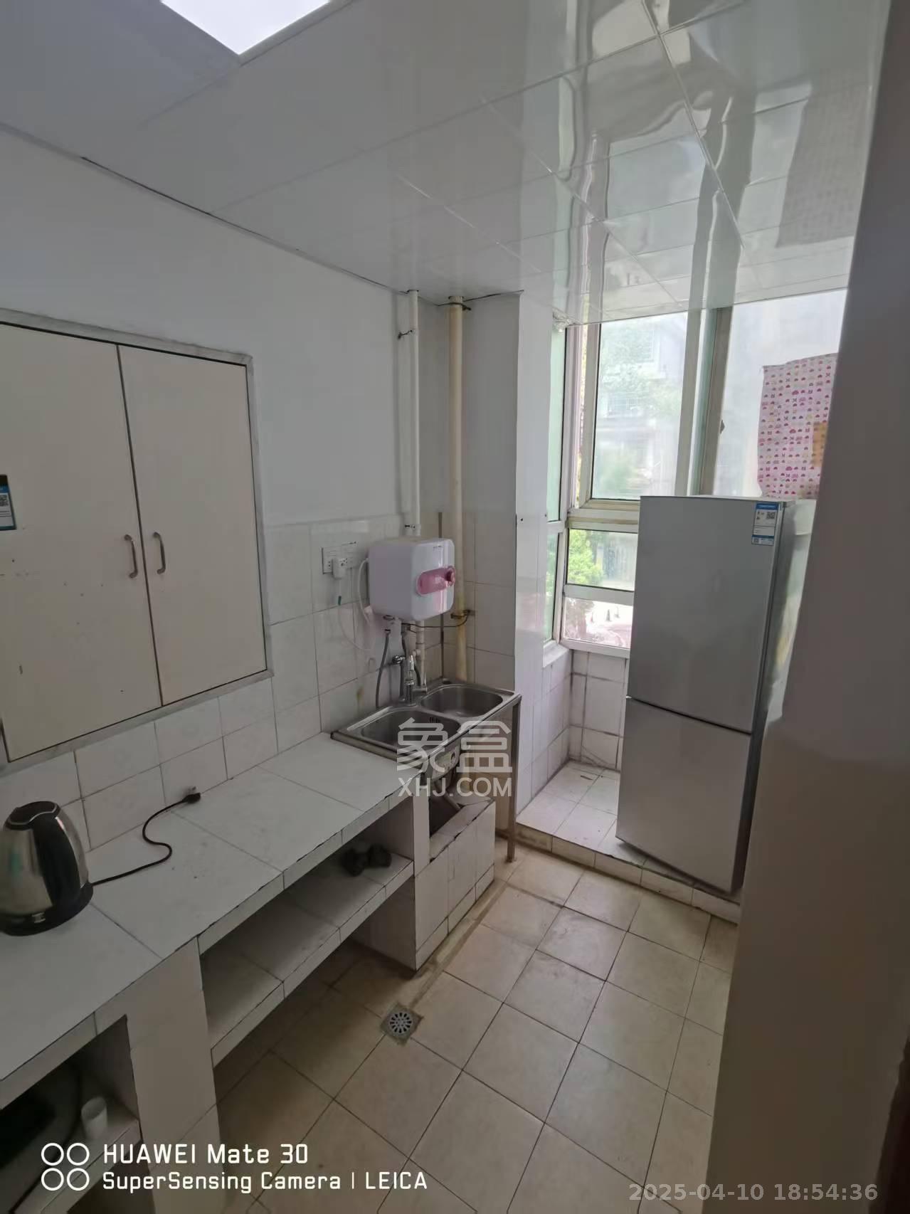 大坝咀小区 3室1厅1卫 1800.0元/月 大坝咀小区 3室1厅1卫 1800.0元/月室内图