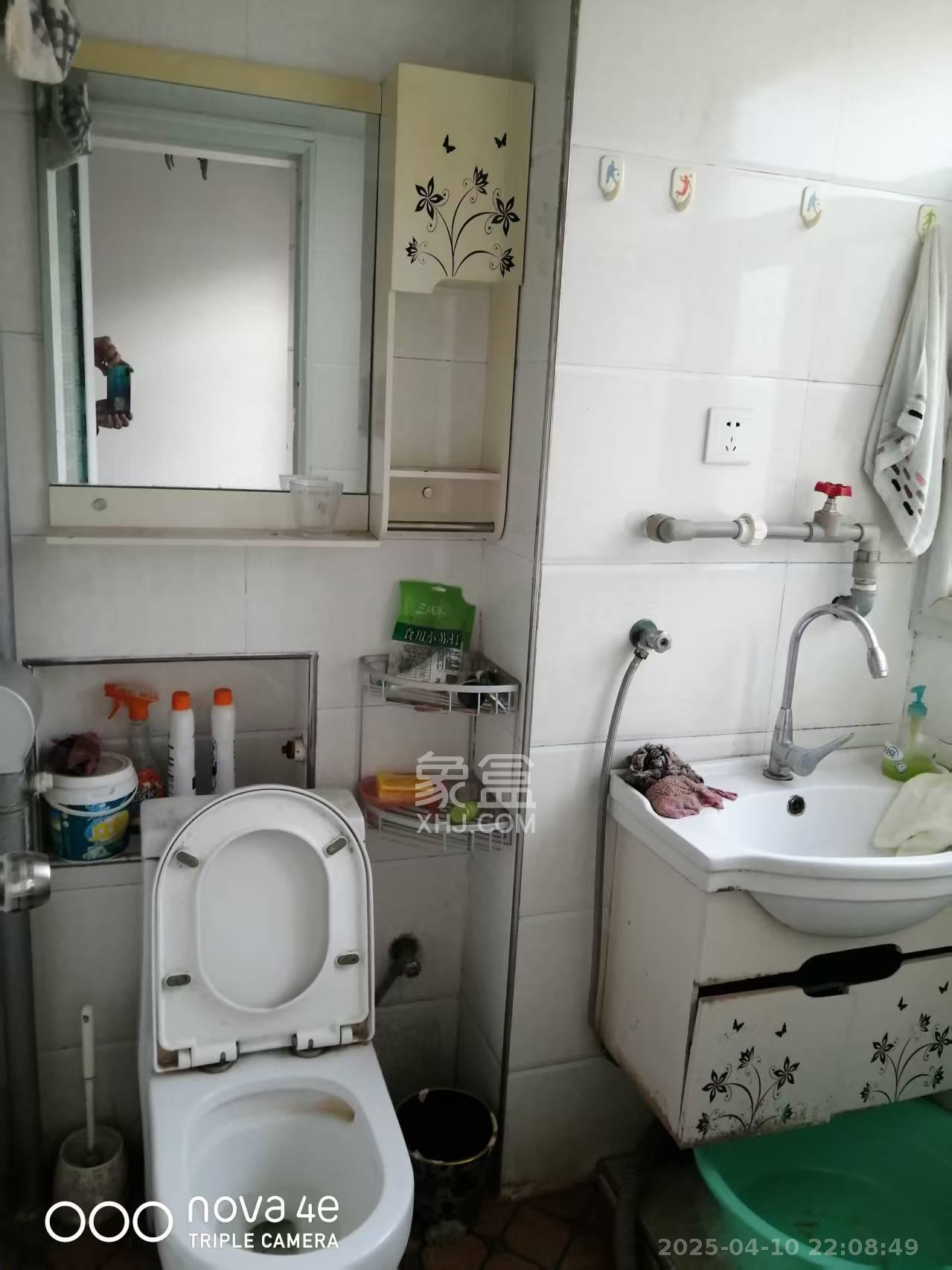 湘绣研究所南院  3室1厅1卫    1800.0元/月室内图