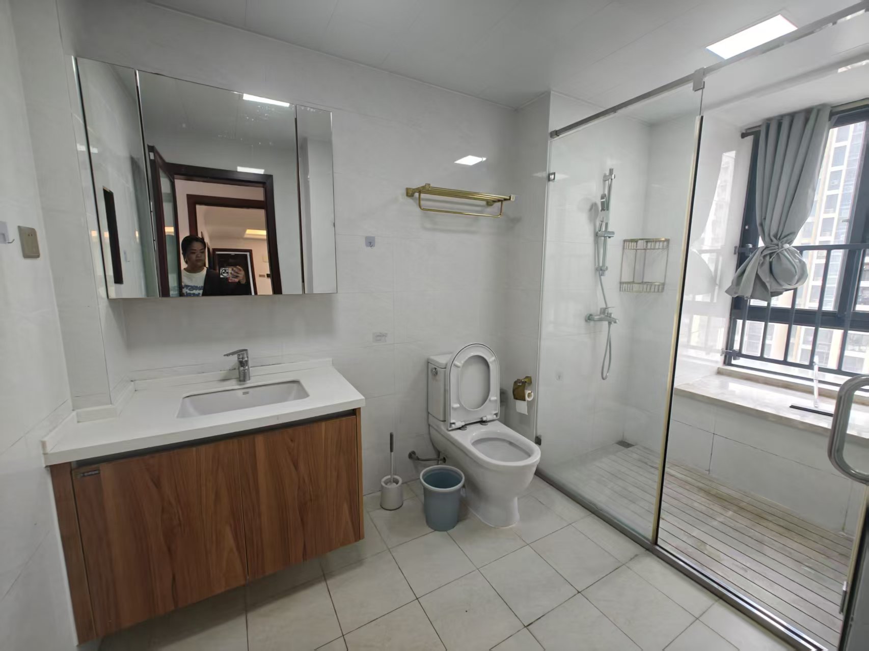 星华海岸城二期  3室2厅2卫    3000.0元/月 星华海岸城二期  3室2厅2卫    3000.0元/月室内图