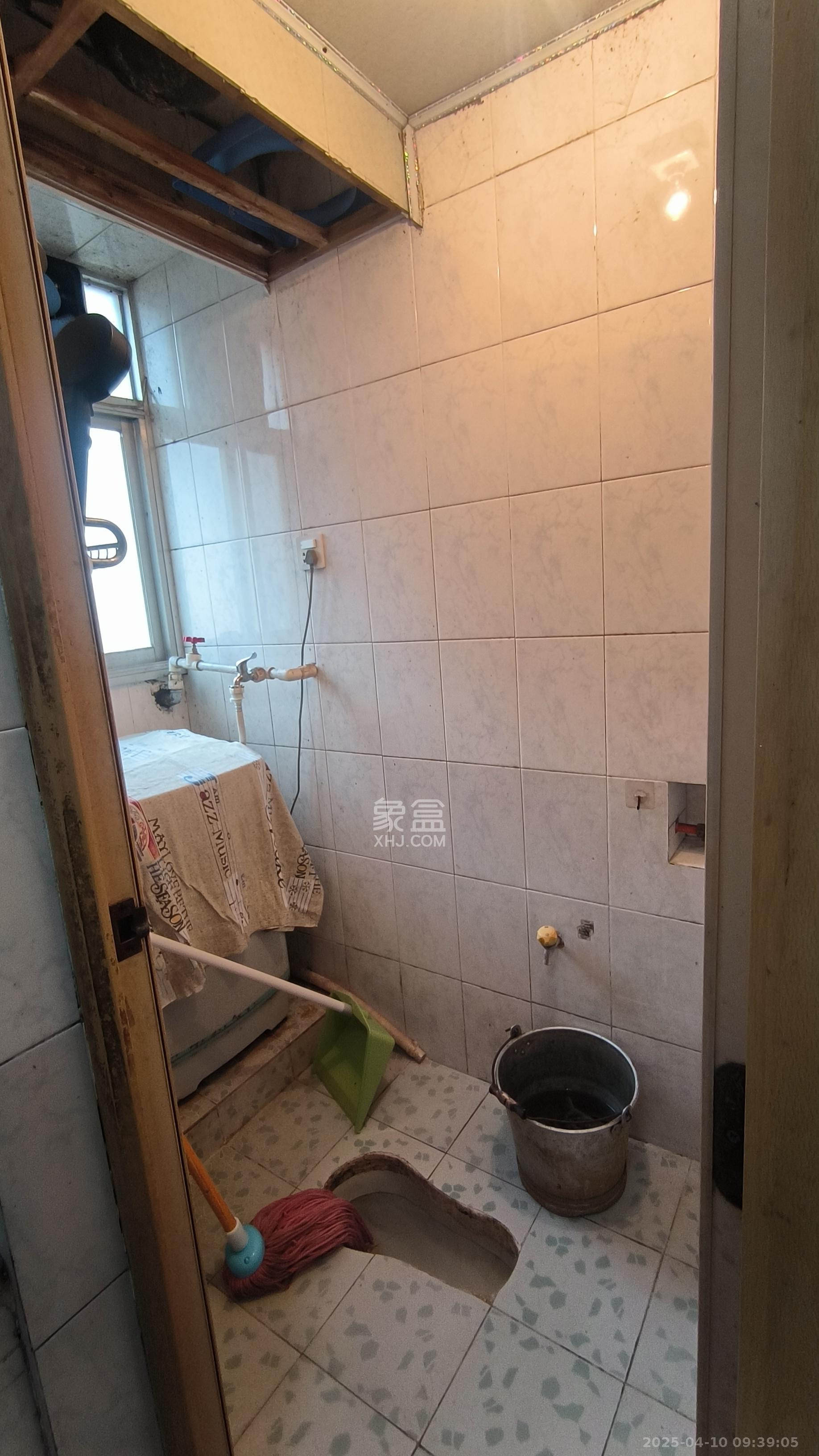 红旗社区  1室1厅1卫   1200.00元/月室内图