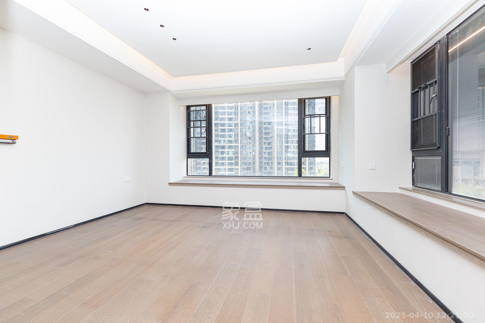 越秀湘江星汇城三期  4室2厅3卫    8500.0元/月 越秀湘江星汇城三期  4室2厅3卫    8500.0元/月室内图