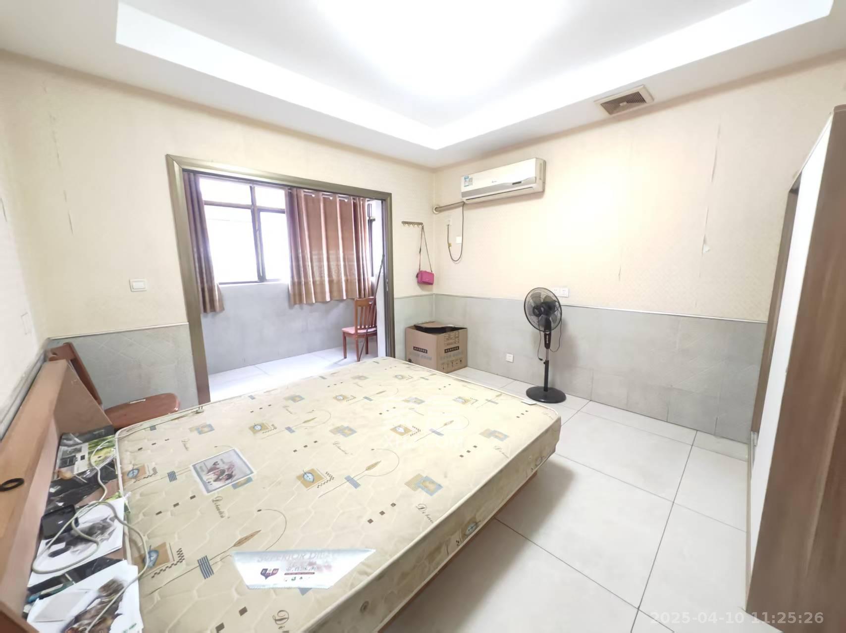 冠华槟榔园  2室2厅1卫    750.0元/月 冠华槟榔园  2室2厅1卫    750.0元/月室内图