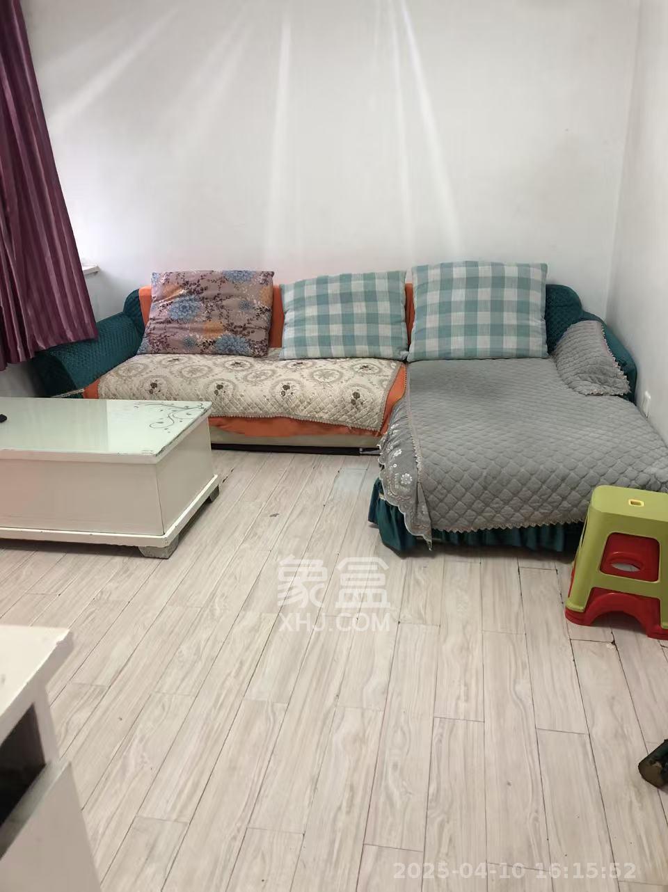 工人村  2室2厅1卫   900.00元/月