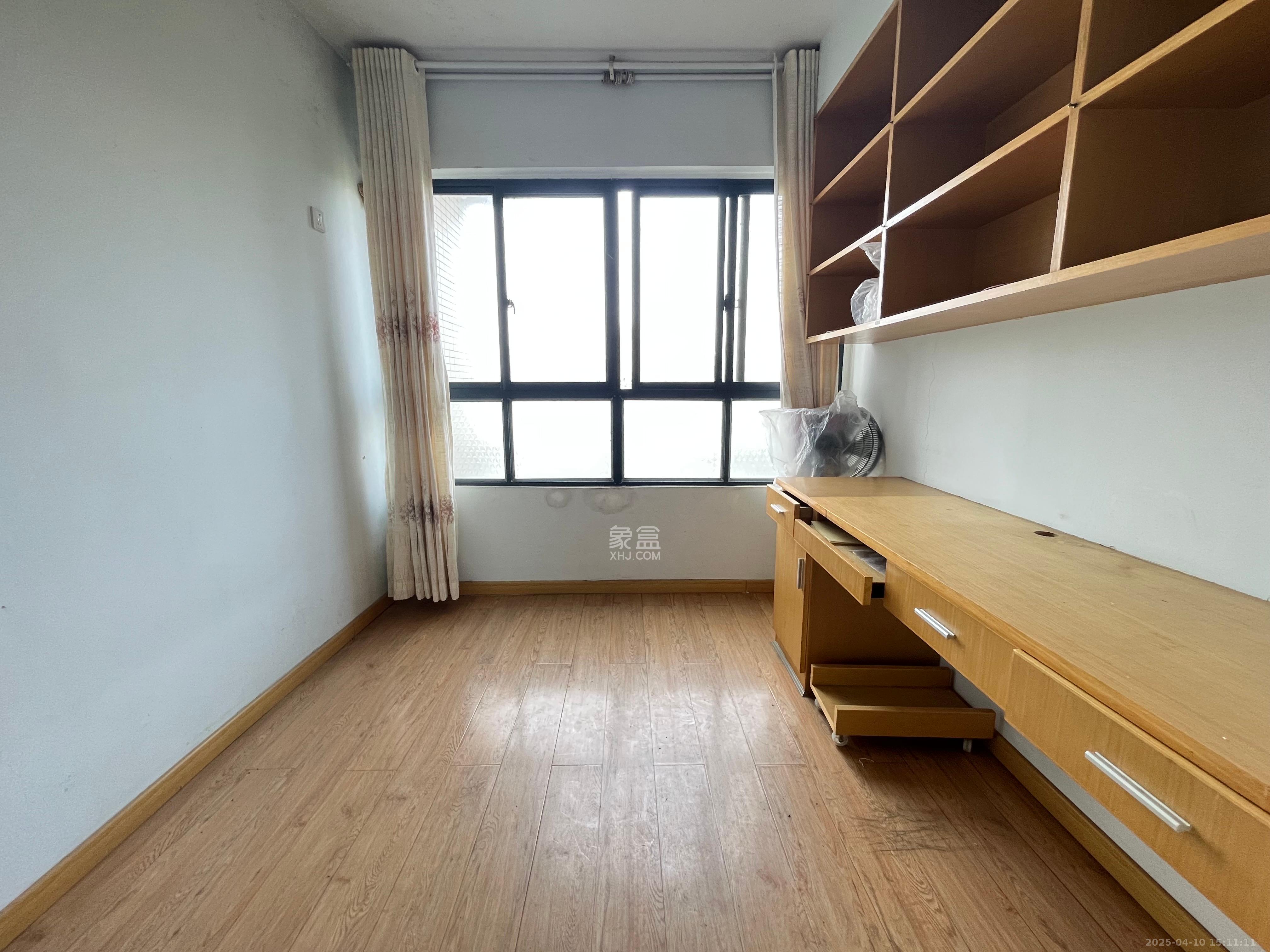 兰亭峰景  2室2厅1卫   2300.00元/月室内图