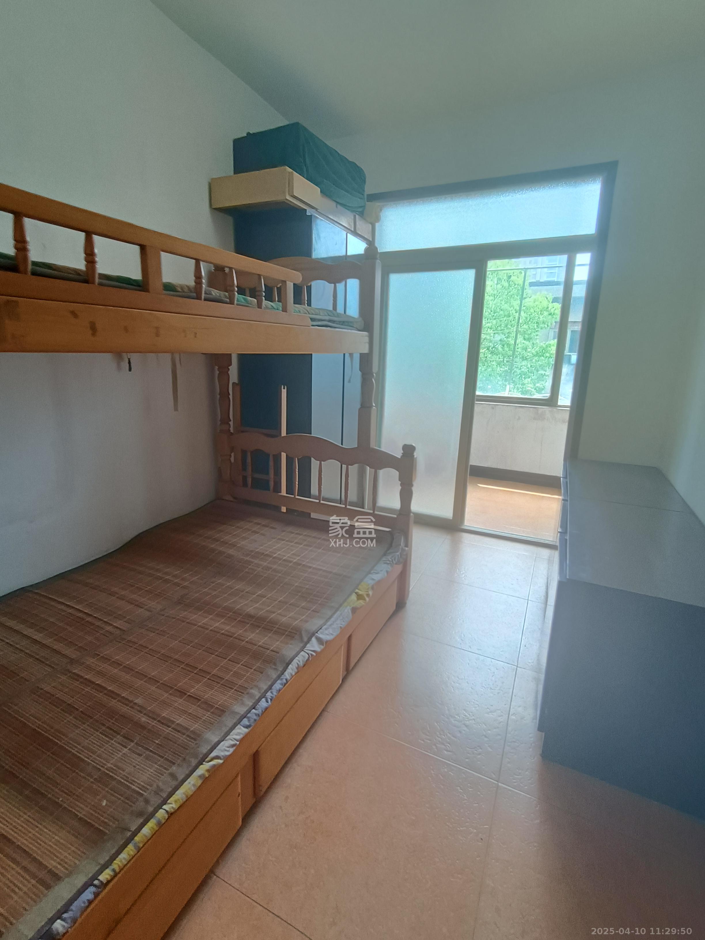 省机械工业学院（湖南工业职业学院雨花校区）  3室1厅1卫   2000.00元/月室内图