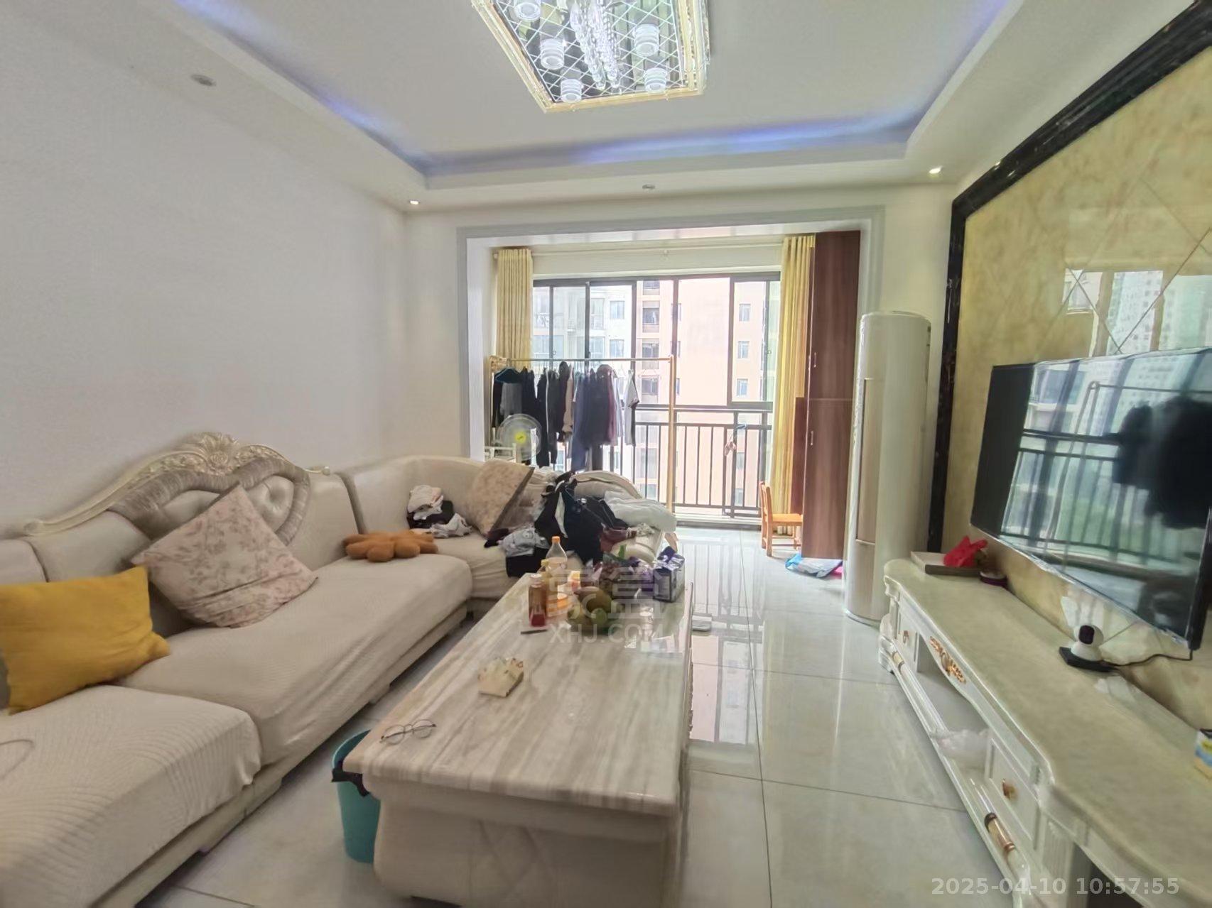 庐山春天早安华晨  2室2厅1卫    1580.0元/月 庐山春天早安华晨  2室2厅1卫    1580.0元/月室内图1