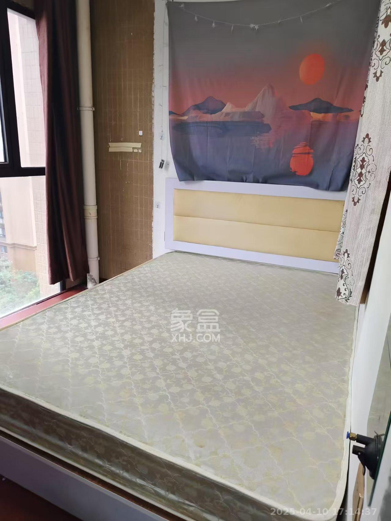南城印象  5室1厅3卫   650.00元/月室内图